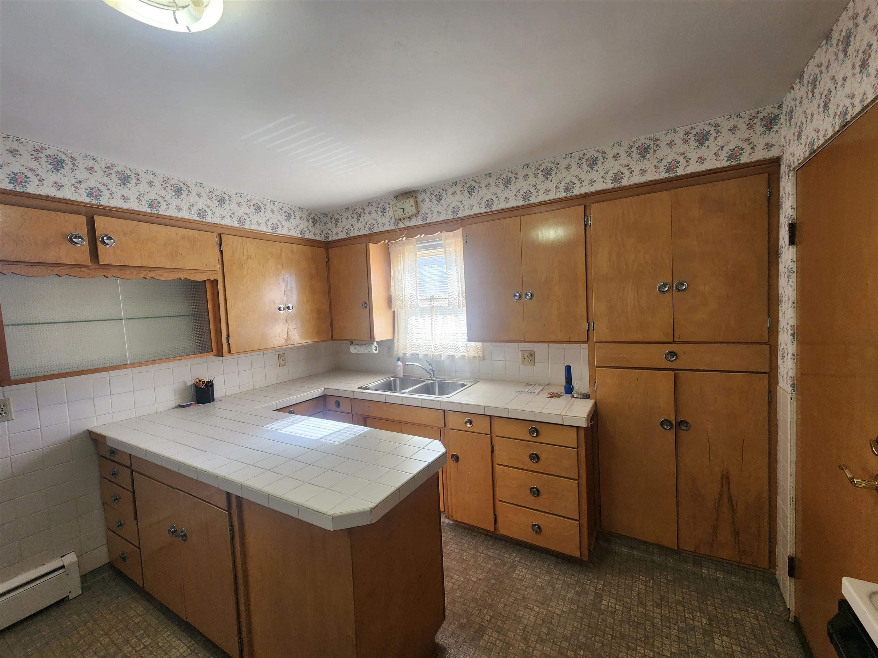 2114 S Madison Street