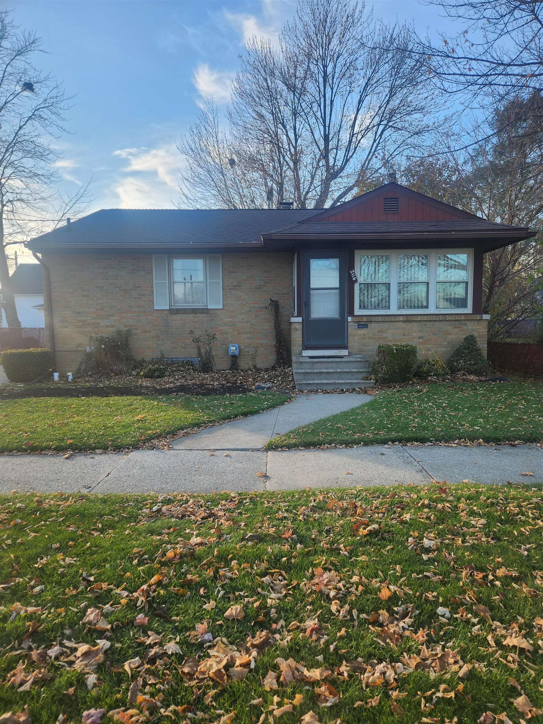 2114 S Madison Street