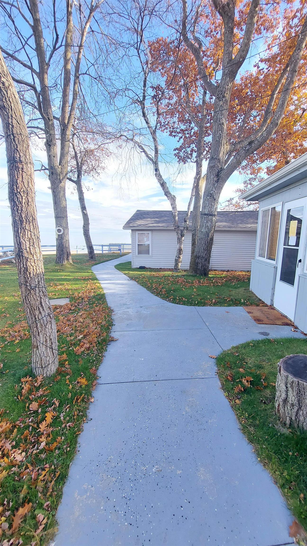 2530 N US-23 Highway