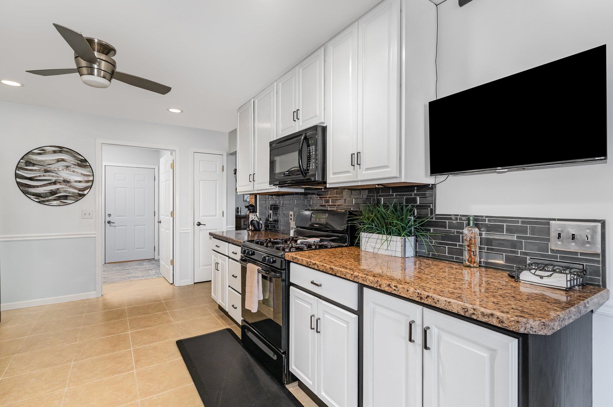 528 Breaker Cove Drive