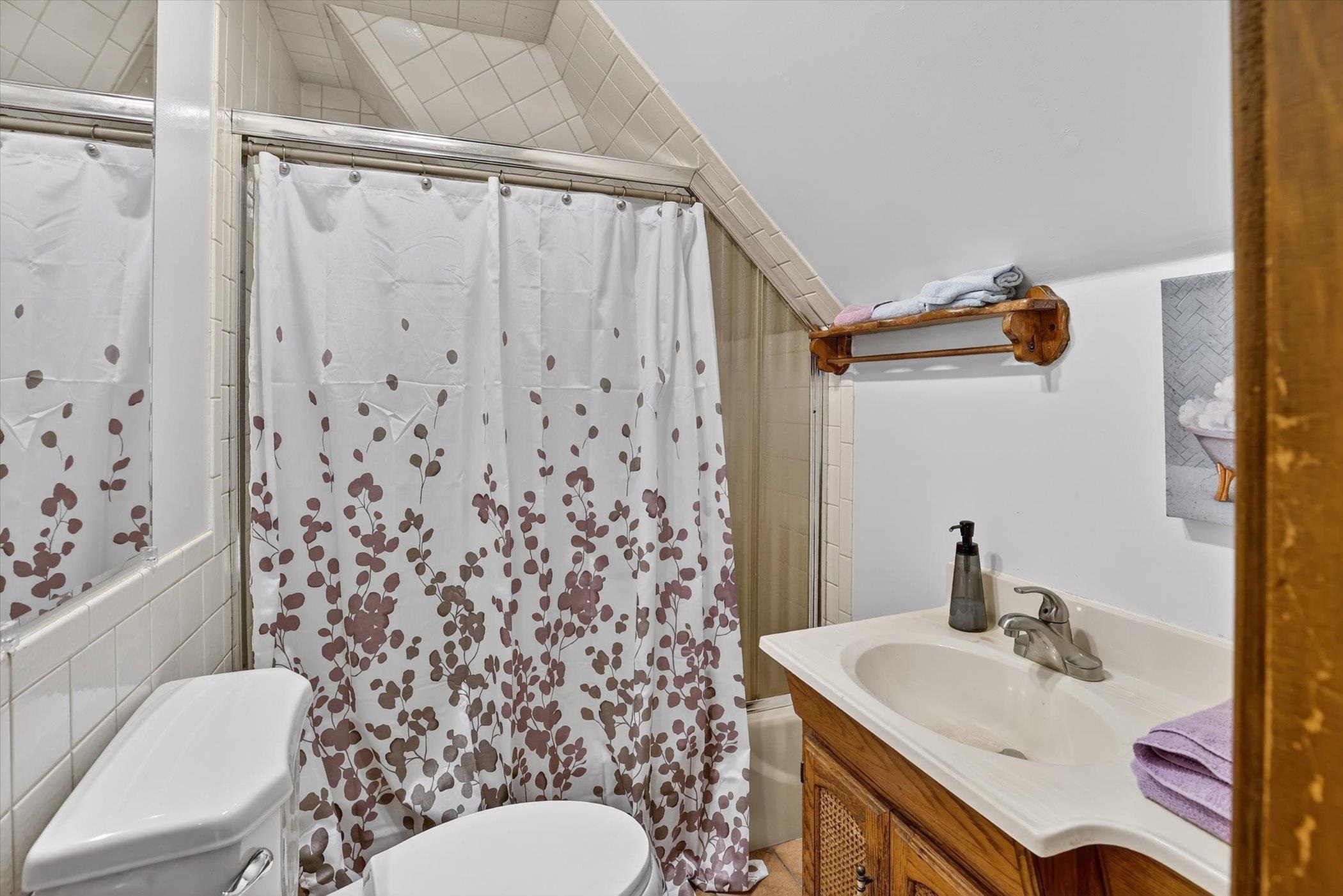 1201 McKinley Avenue