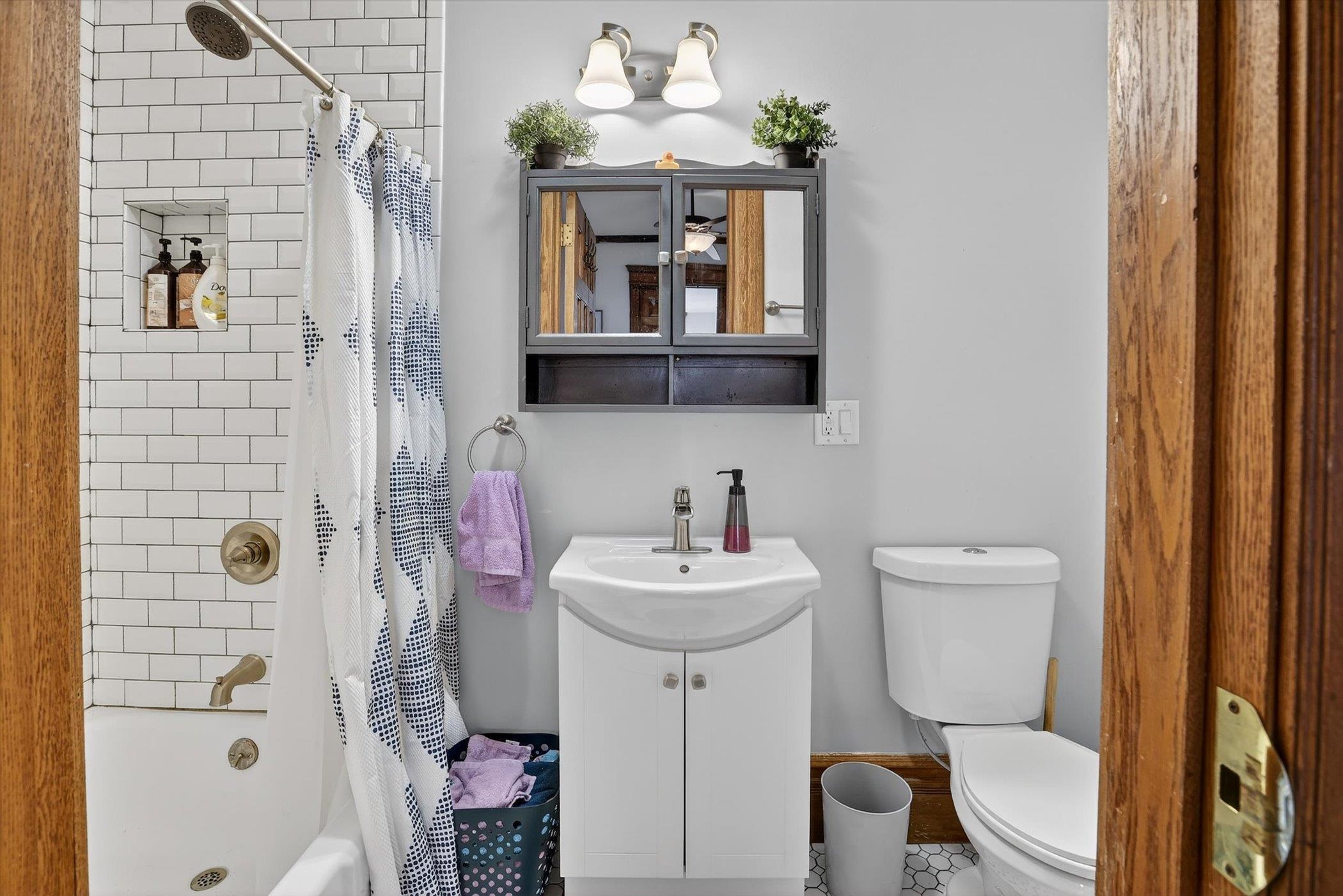 1201 McKinley Avenue