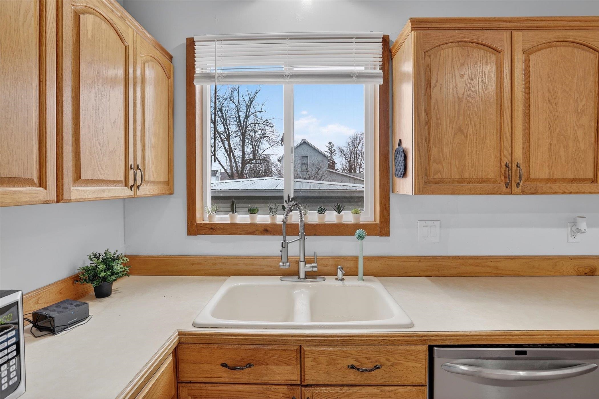 1201 McKinley Avenue