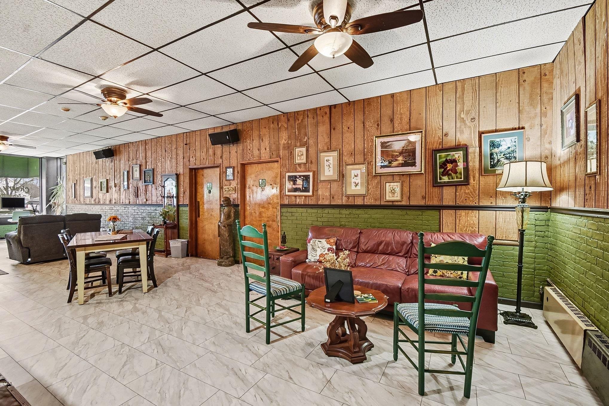 804 S Farragut Street