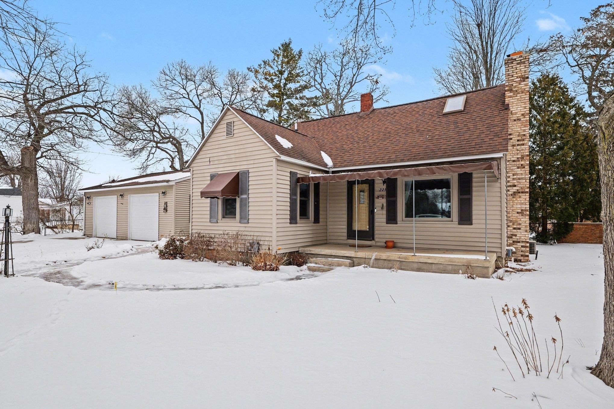 225 Lagoon Beach Drive