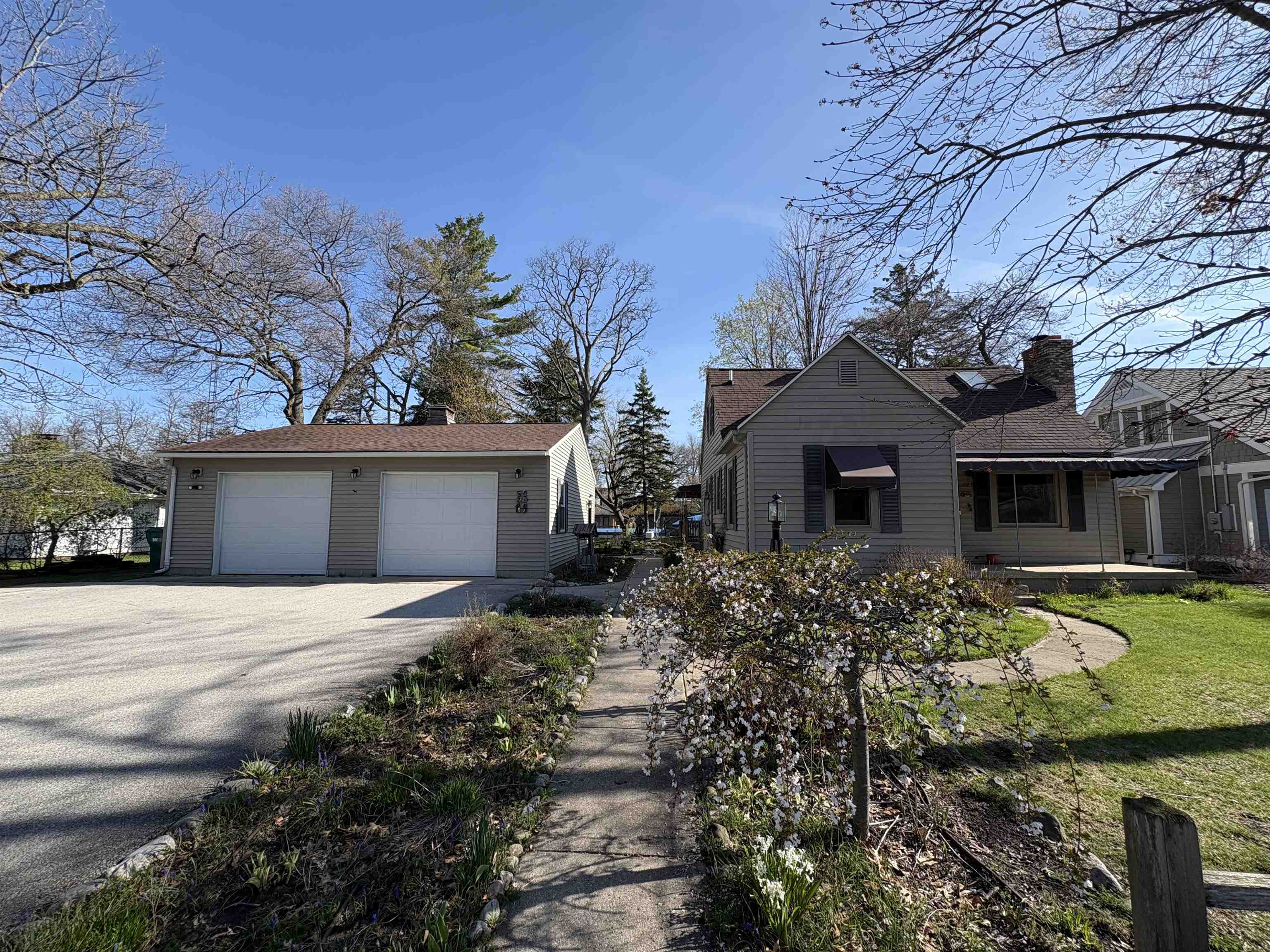 225 Lagoon Beach Drive