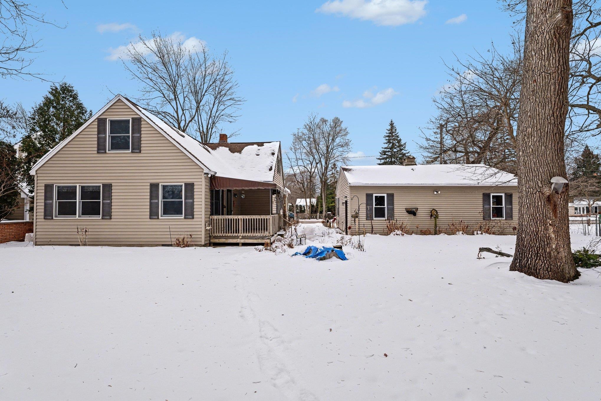 225 Lagoon Beach Drive