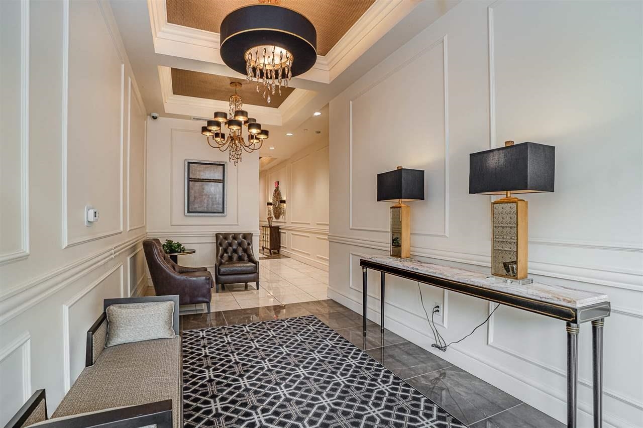 9 E Main St. #303 Street