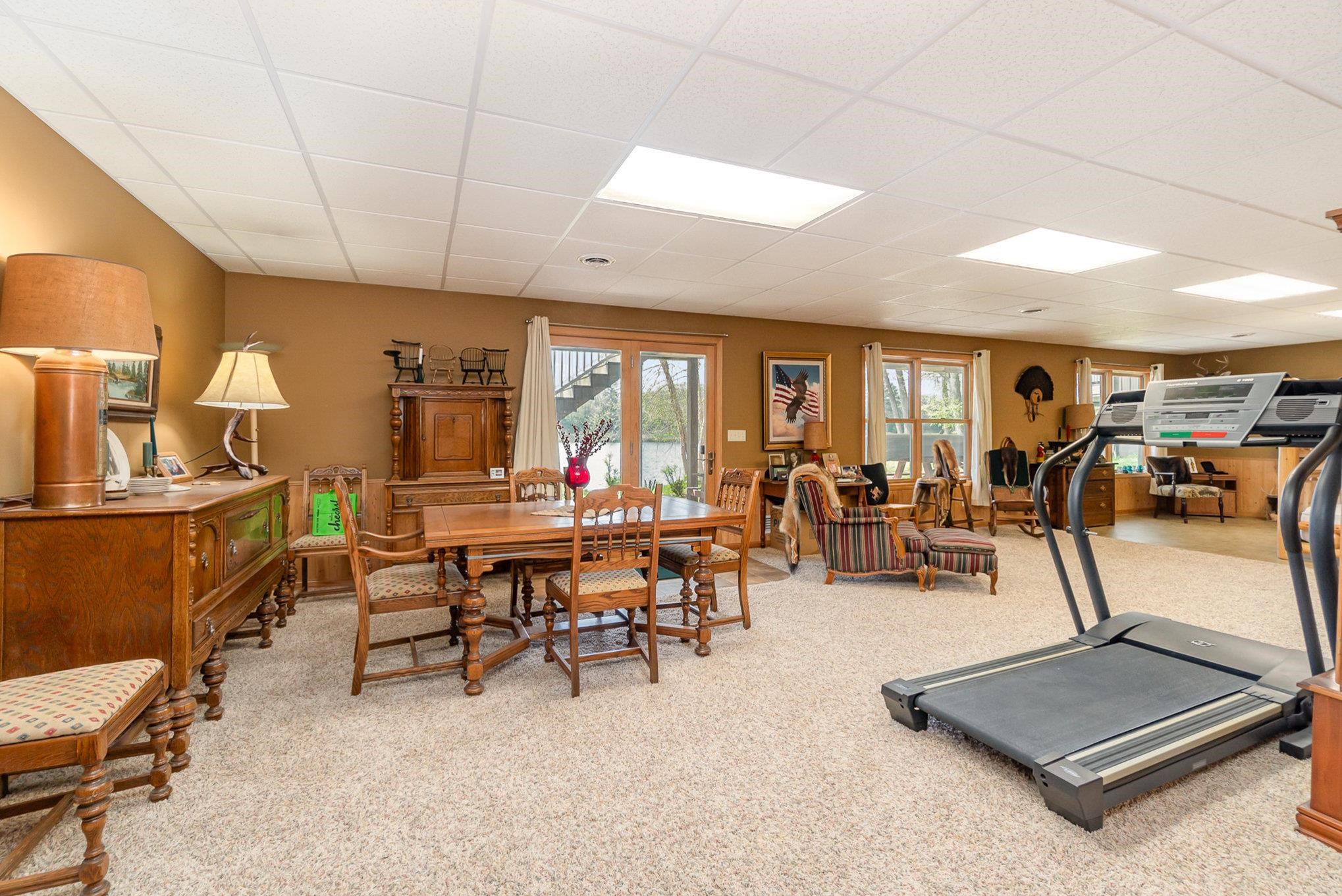 1218 Headquarters Road