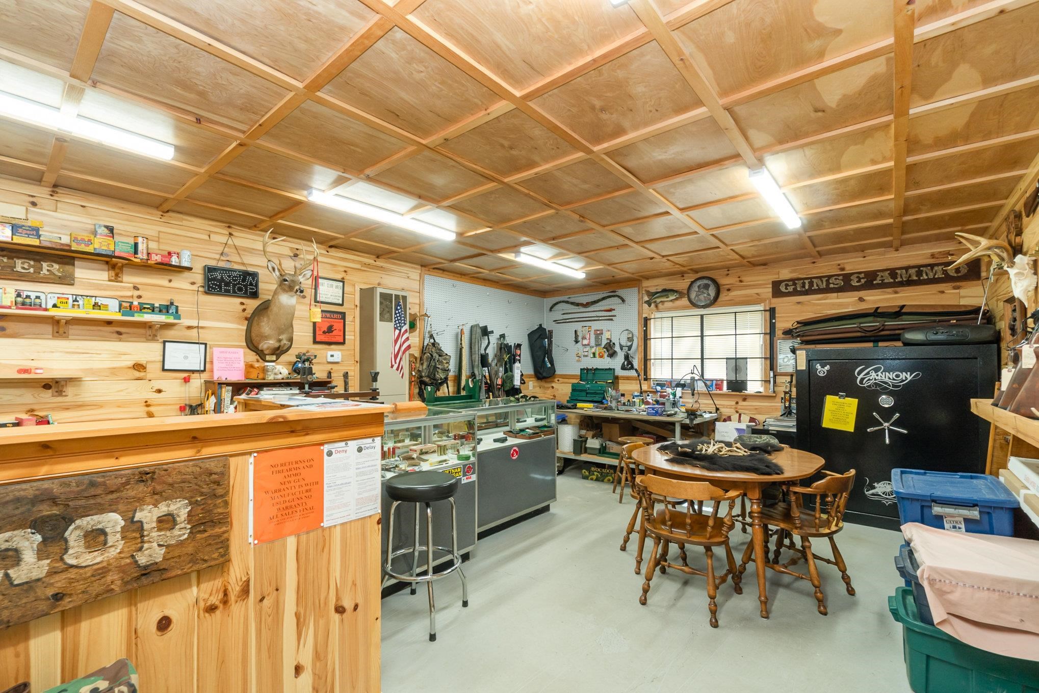 1218 Headquarters Road