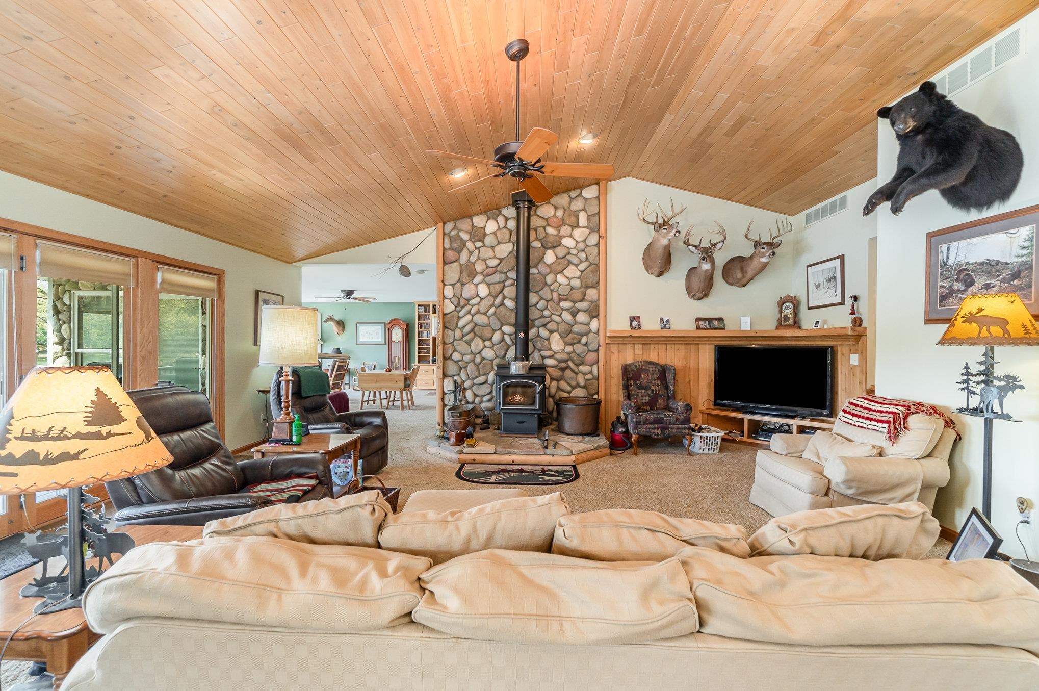 1218 Headquarters Road