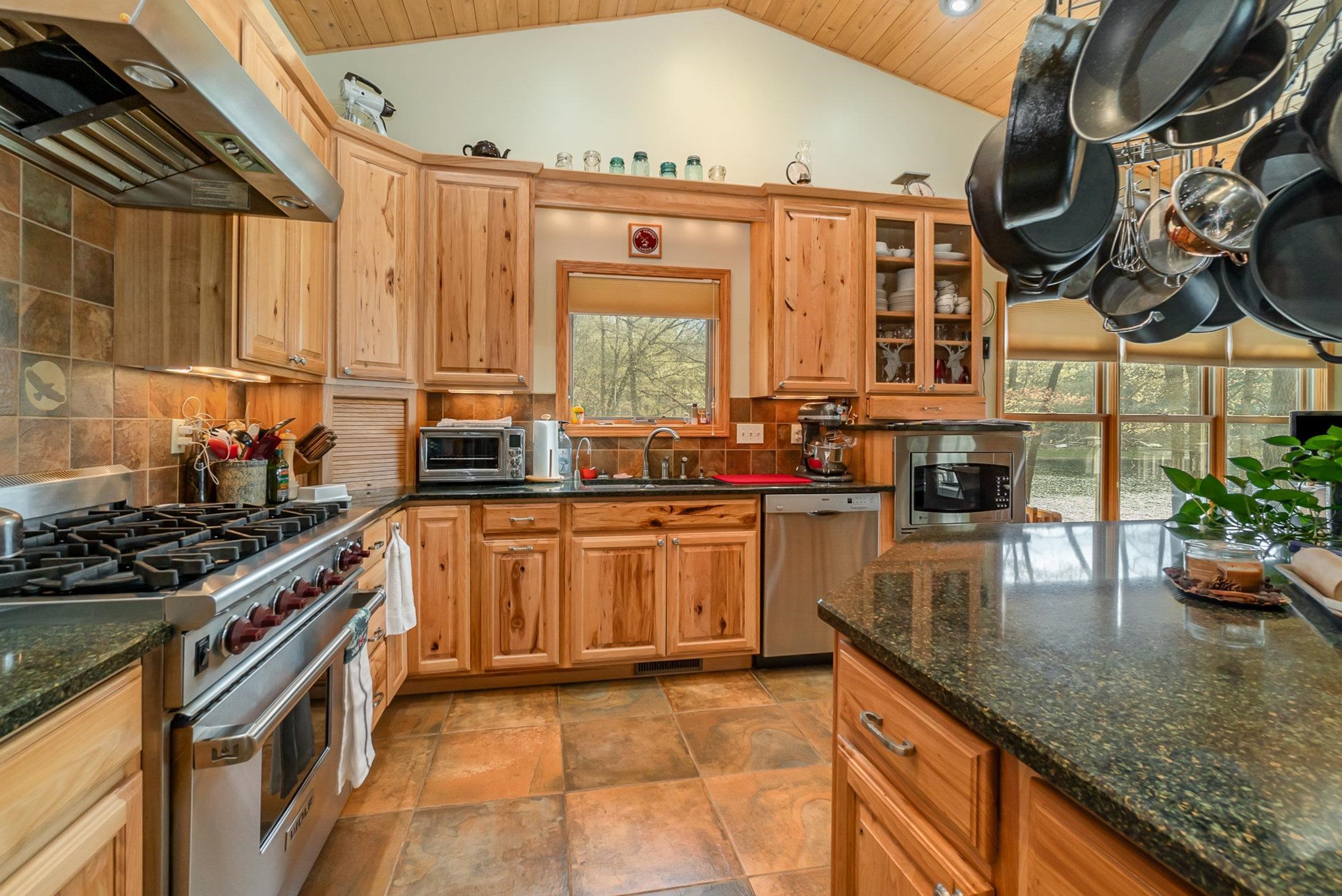 1218 Headquarters Road