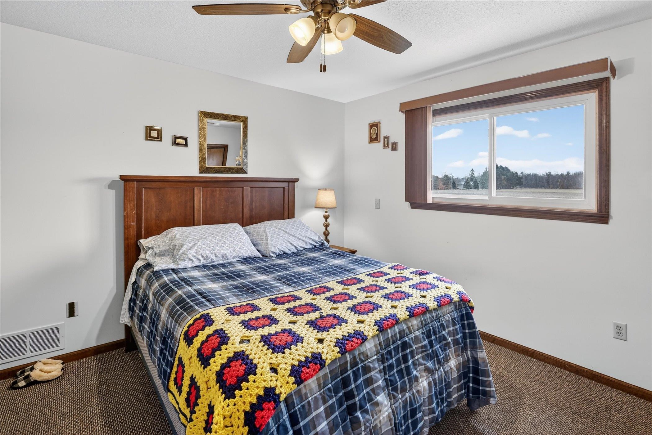 2442 N Mackinaw Road