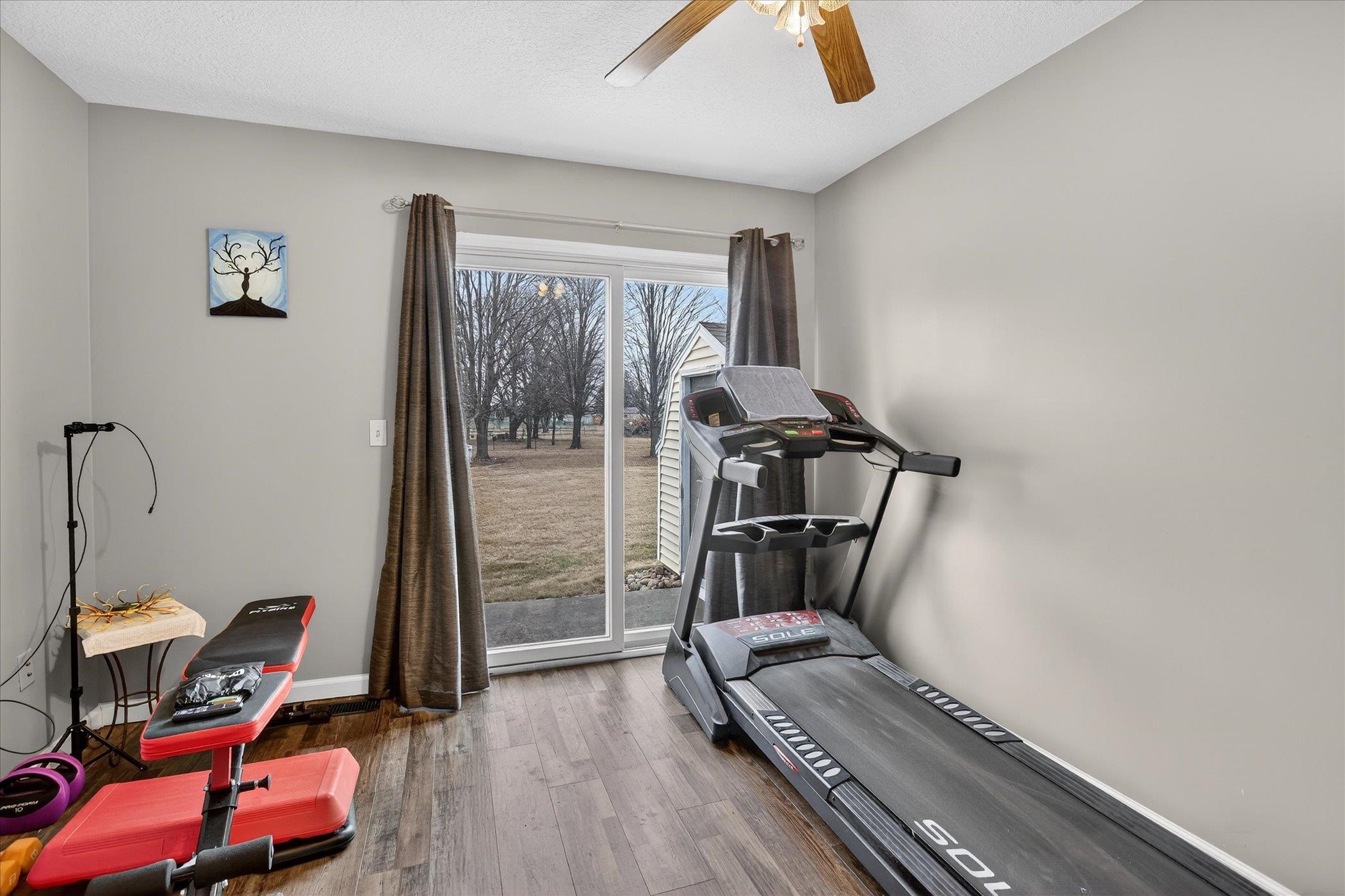 2442 N Mackinaw Road