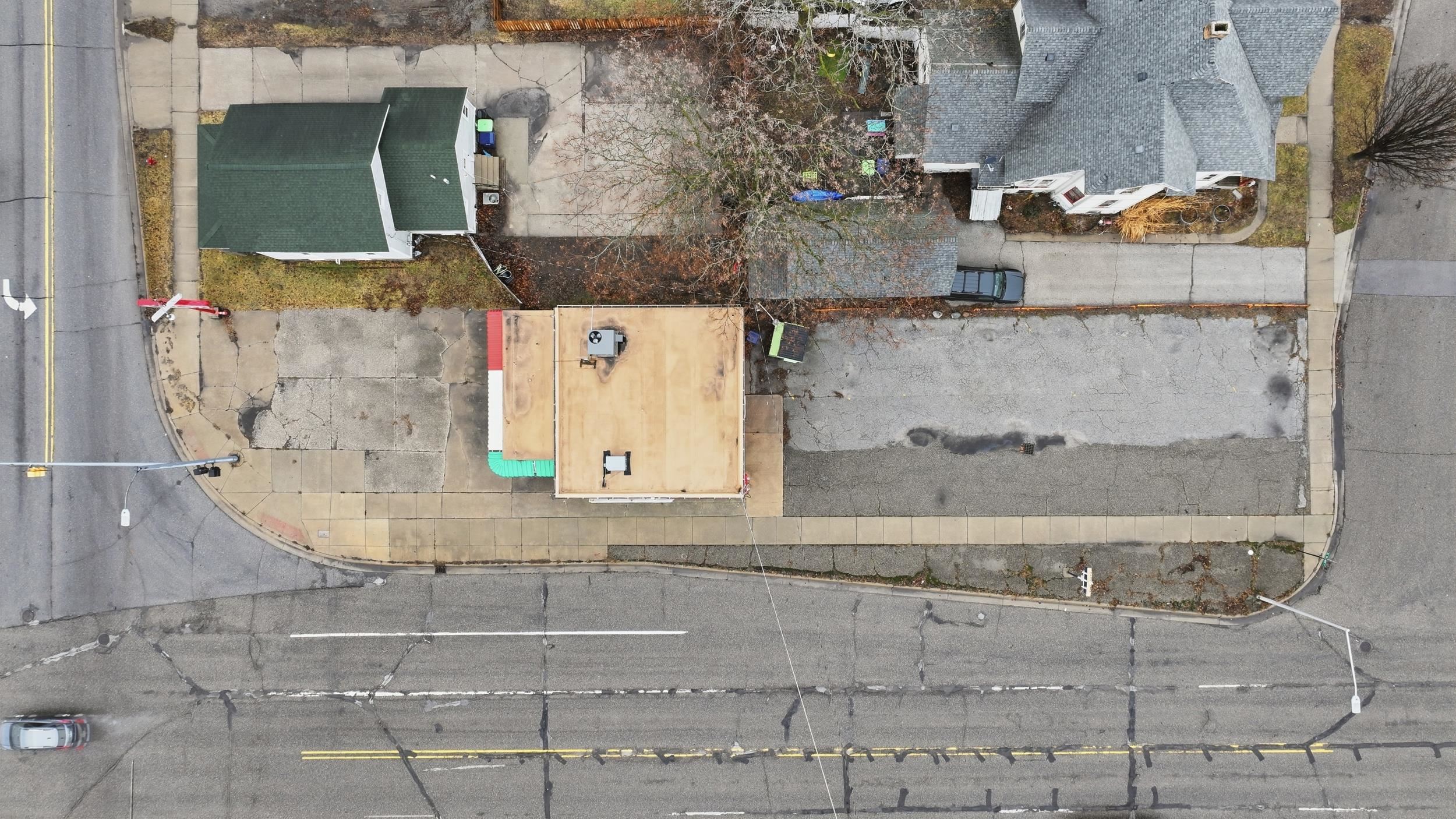 200 N Henry Street Unit: 201 N Linn