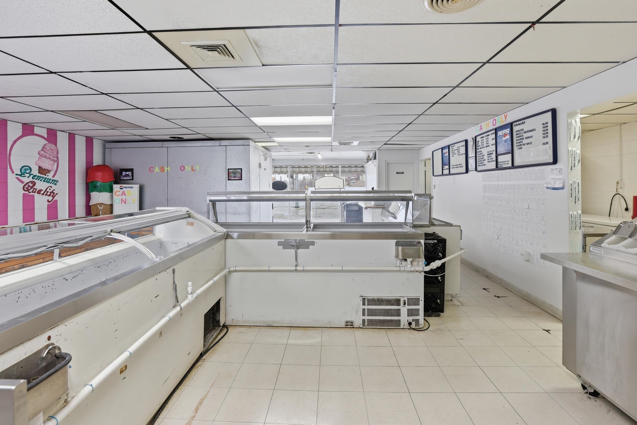 200 N Henry Street Unit: 201 N Linn