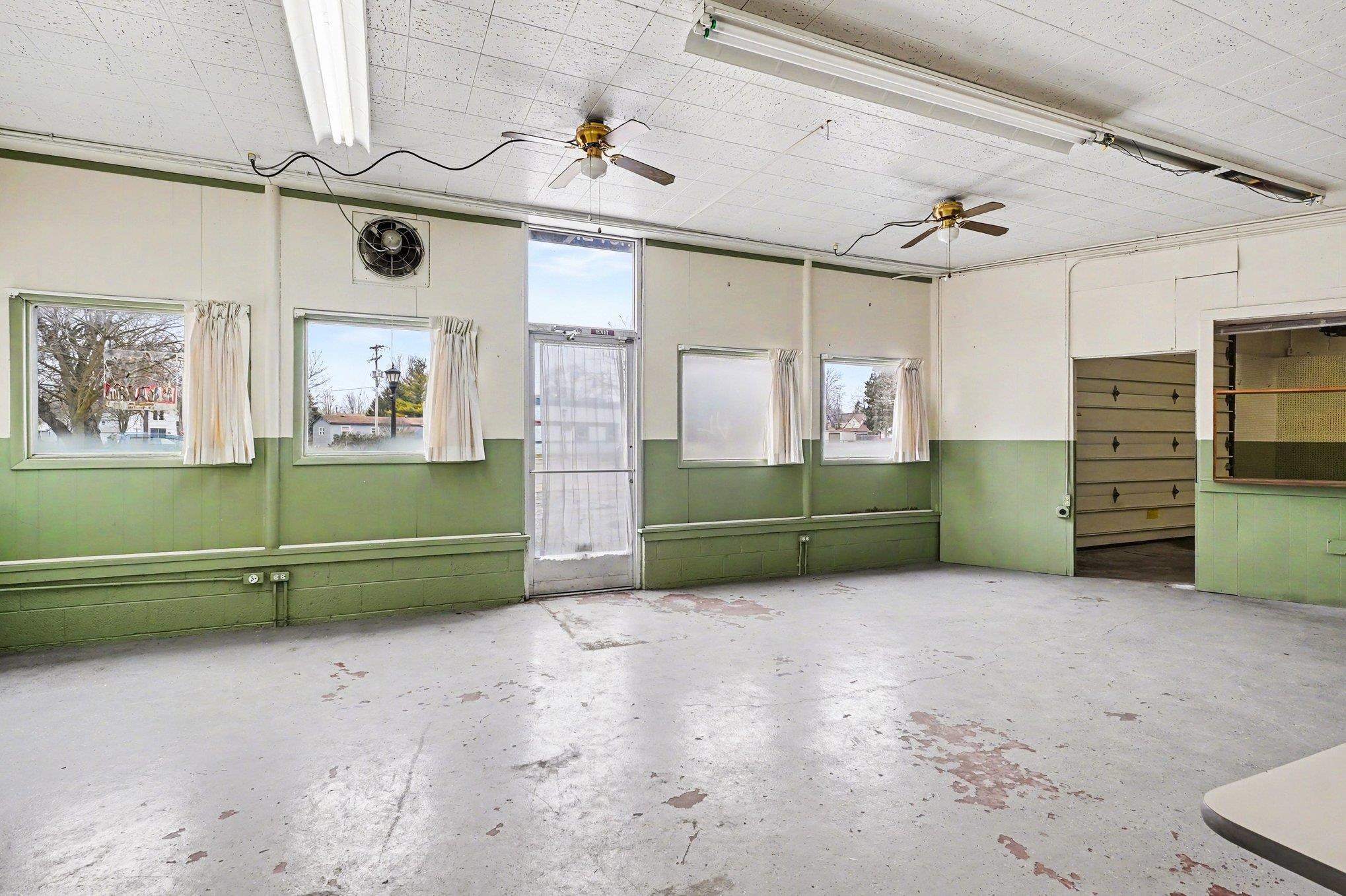 2101 Broadway Avenue