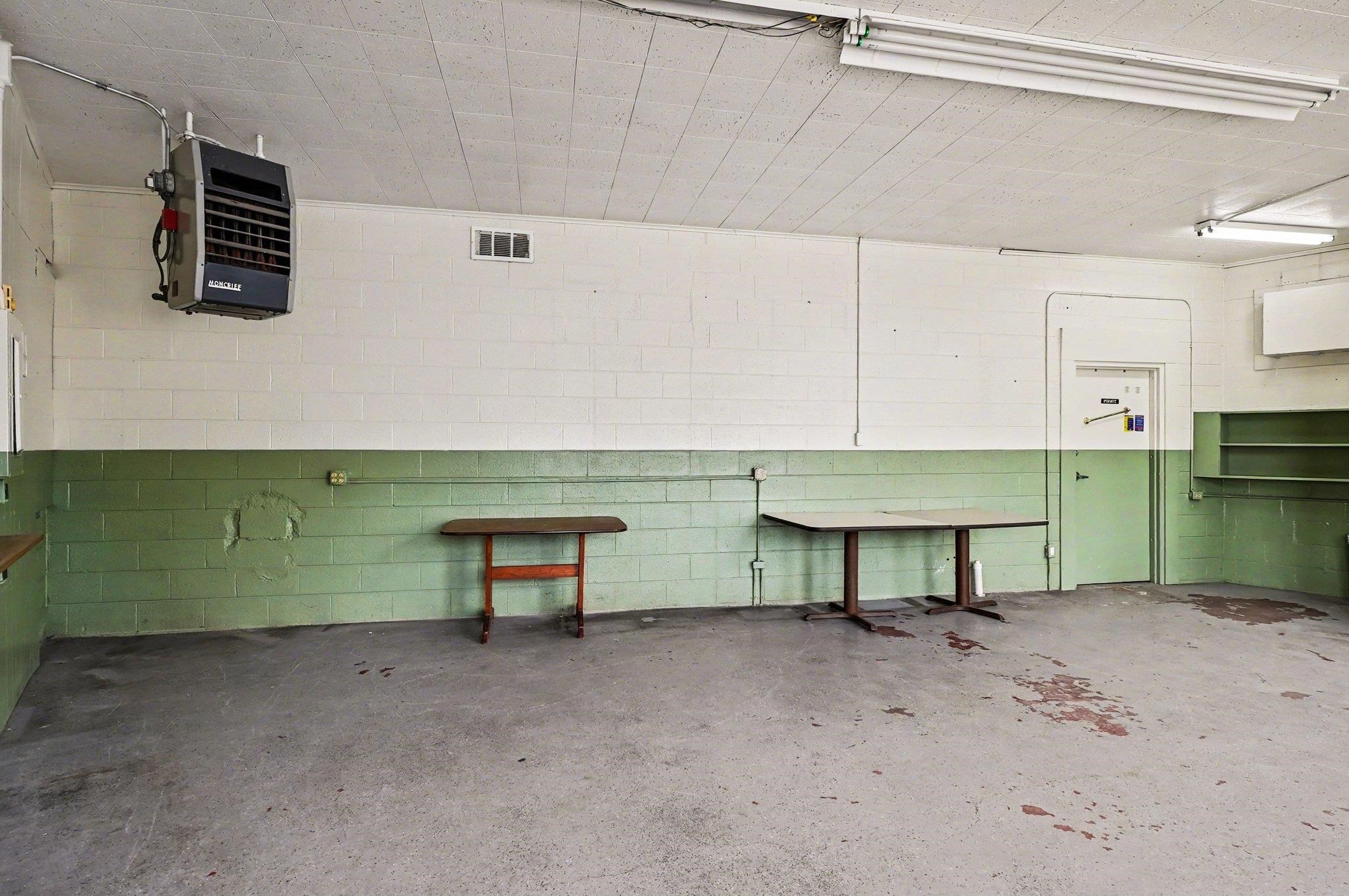 2101 Broadway Avenue