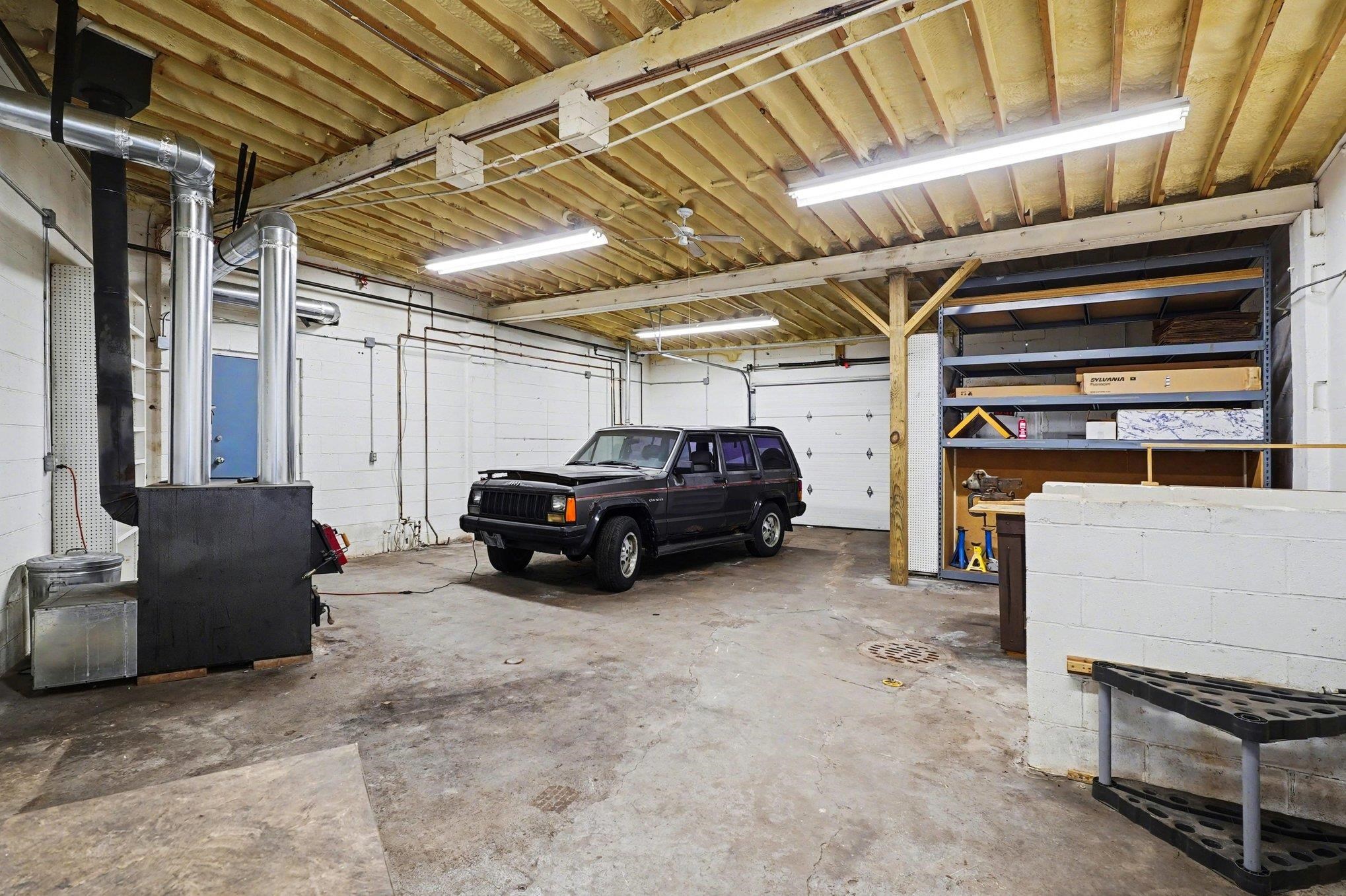 2101 Broadway Avenue