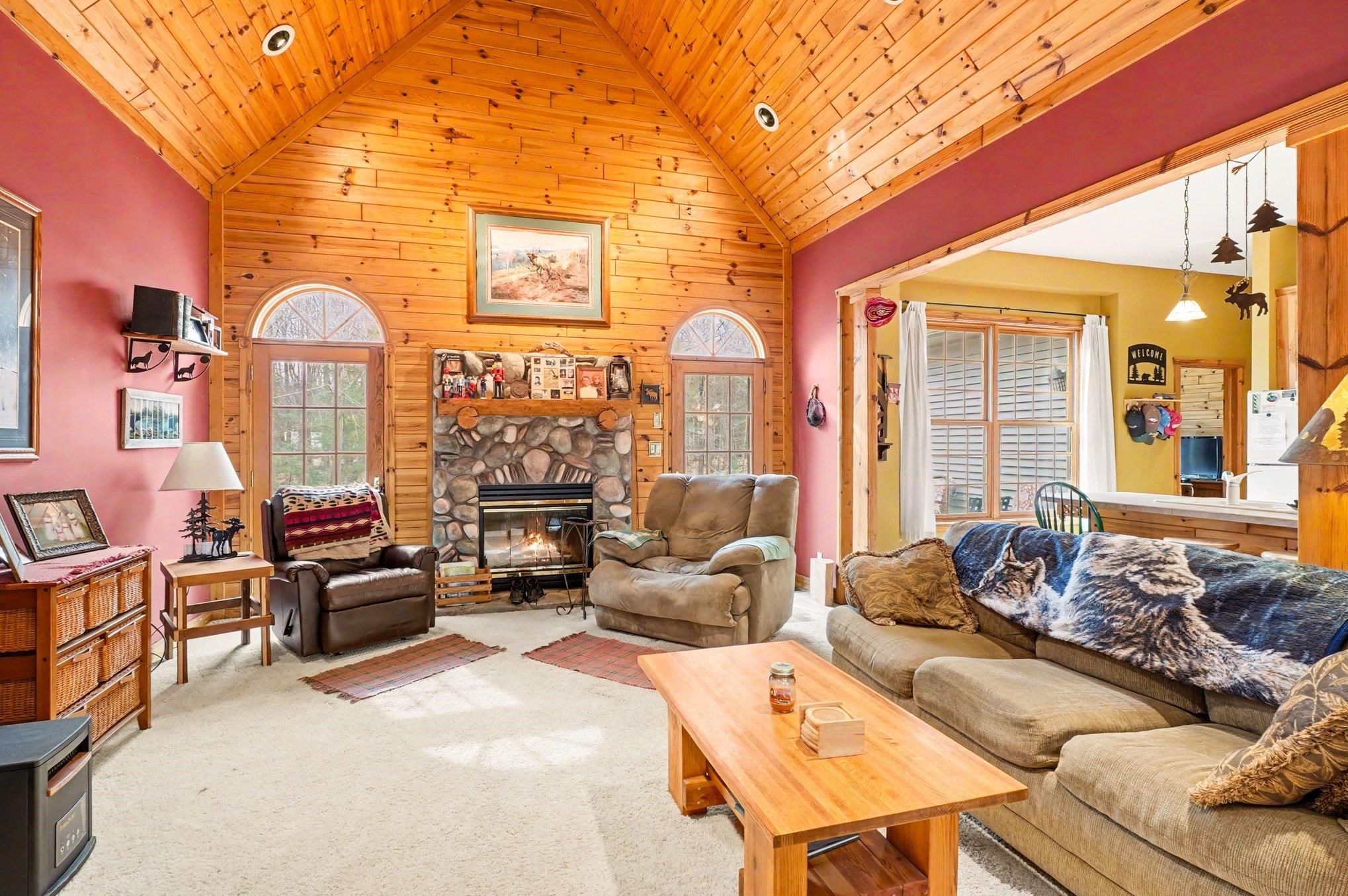 1522 Kingfisher Circle