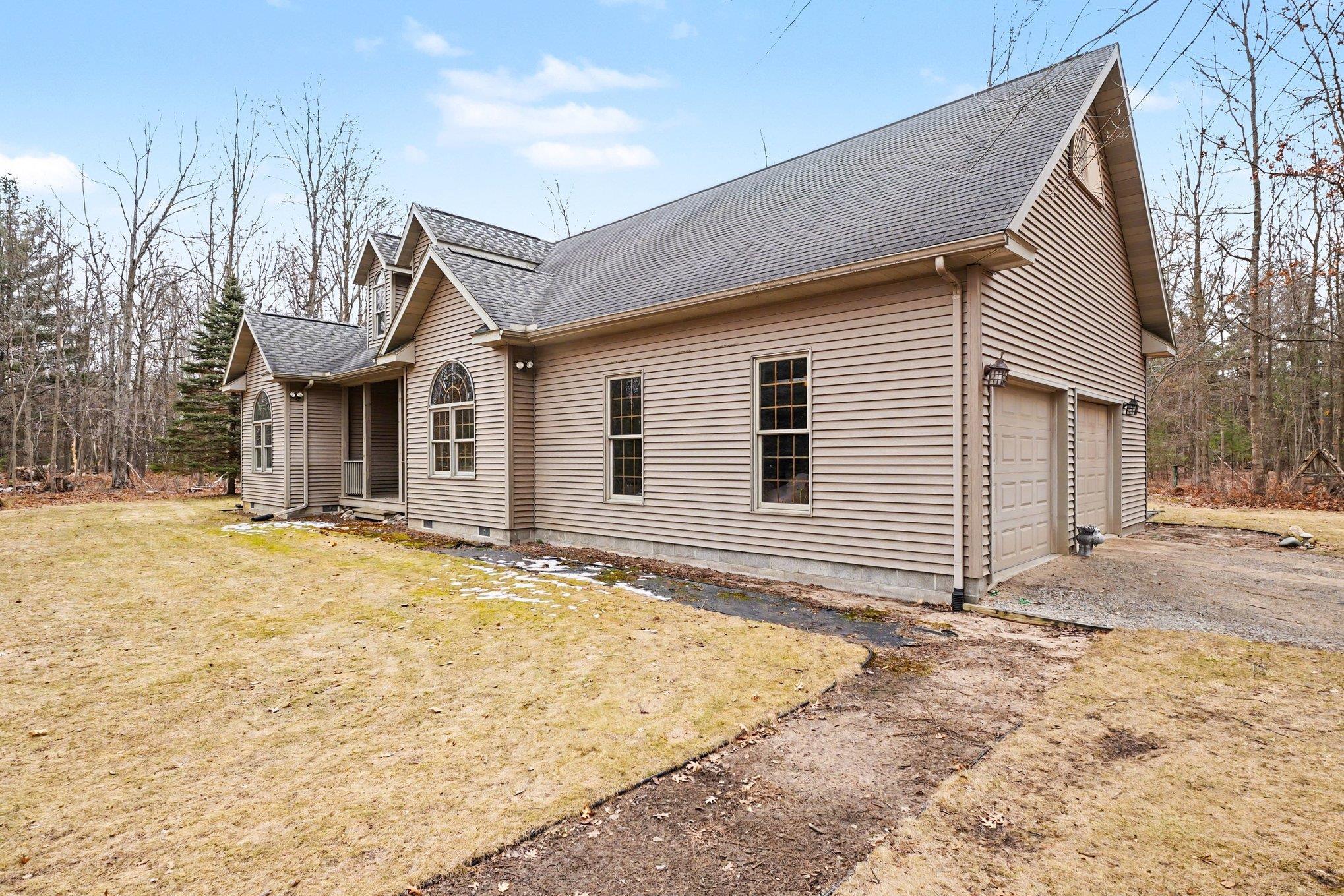 1522 Kingfisher Circle