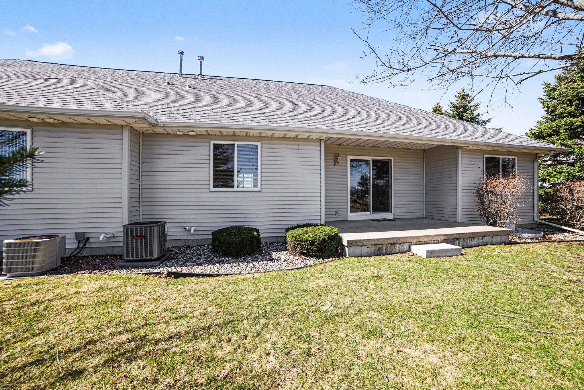 428 Willow Bend Street