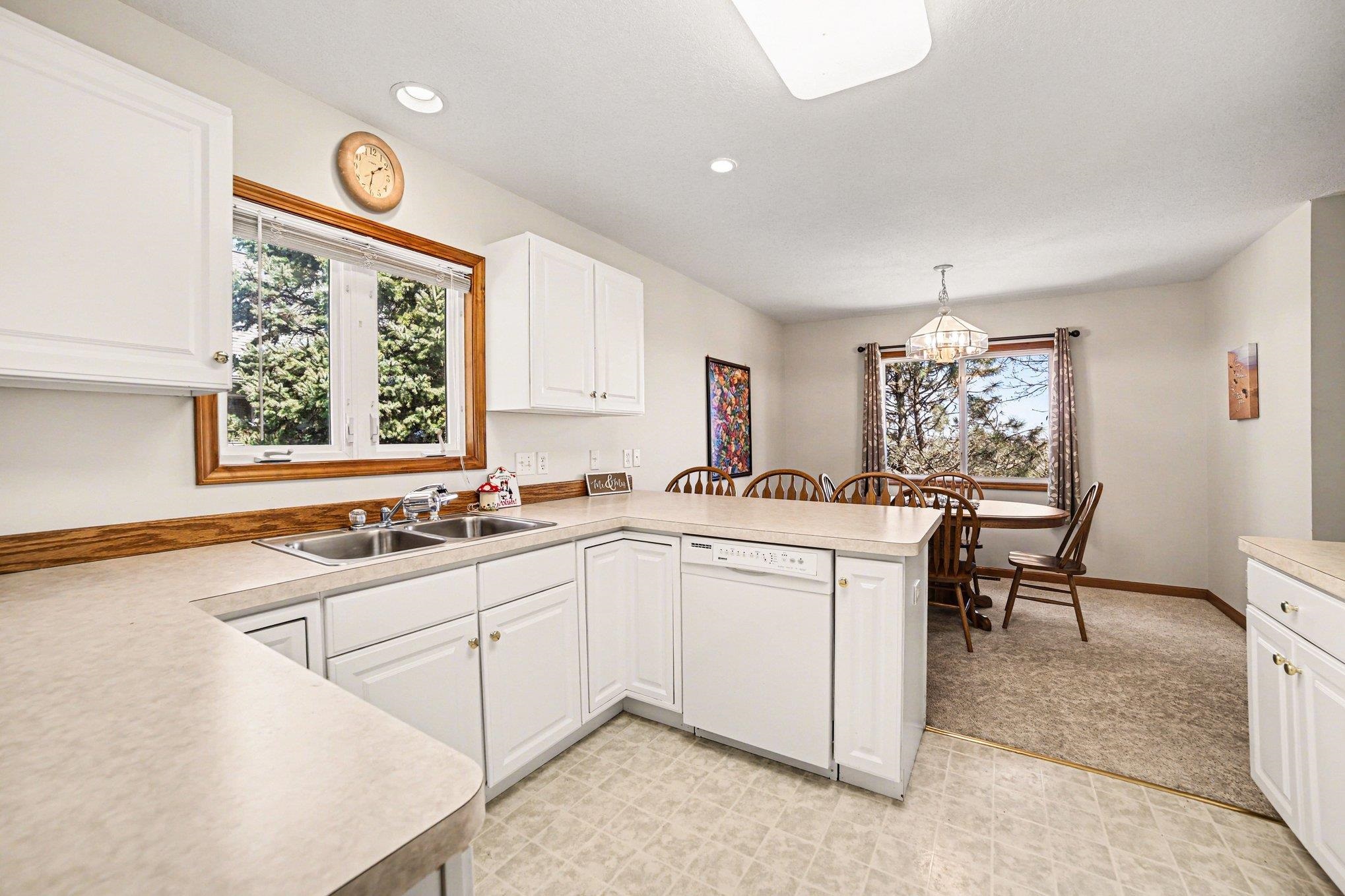 428 Willow Bend Street