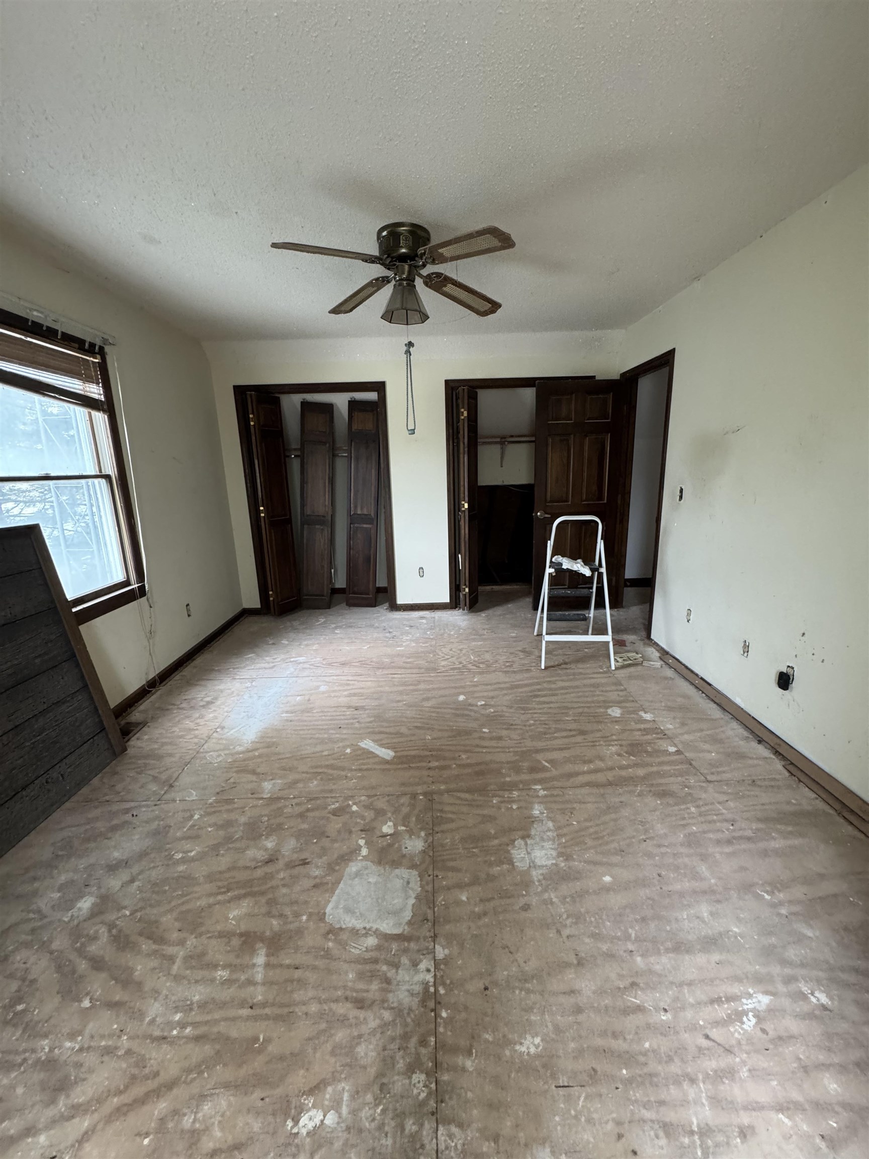 3944 Lone Road
