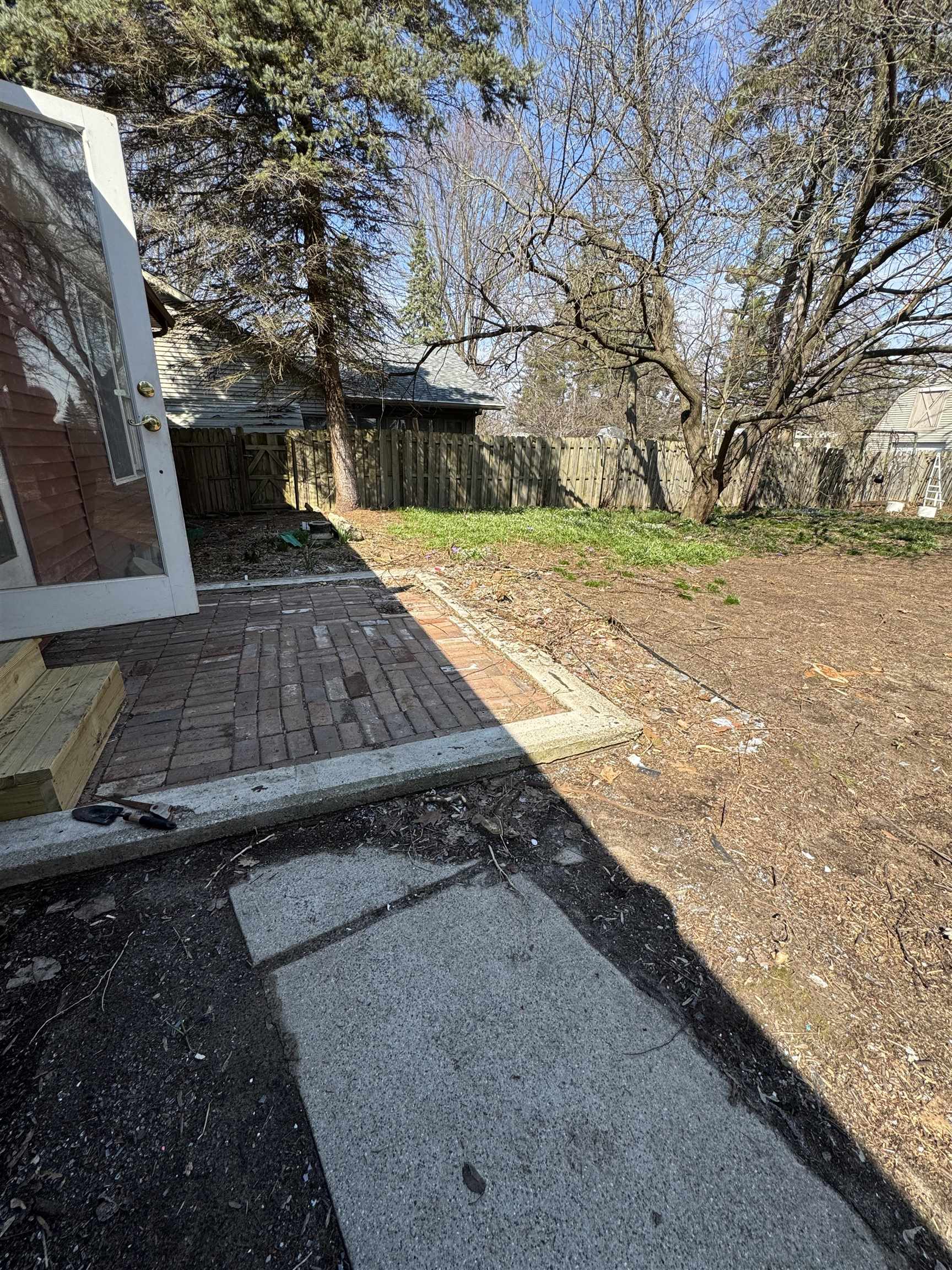 3944 Lone Road