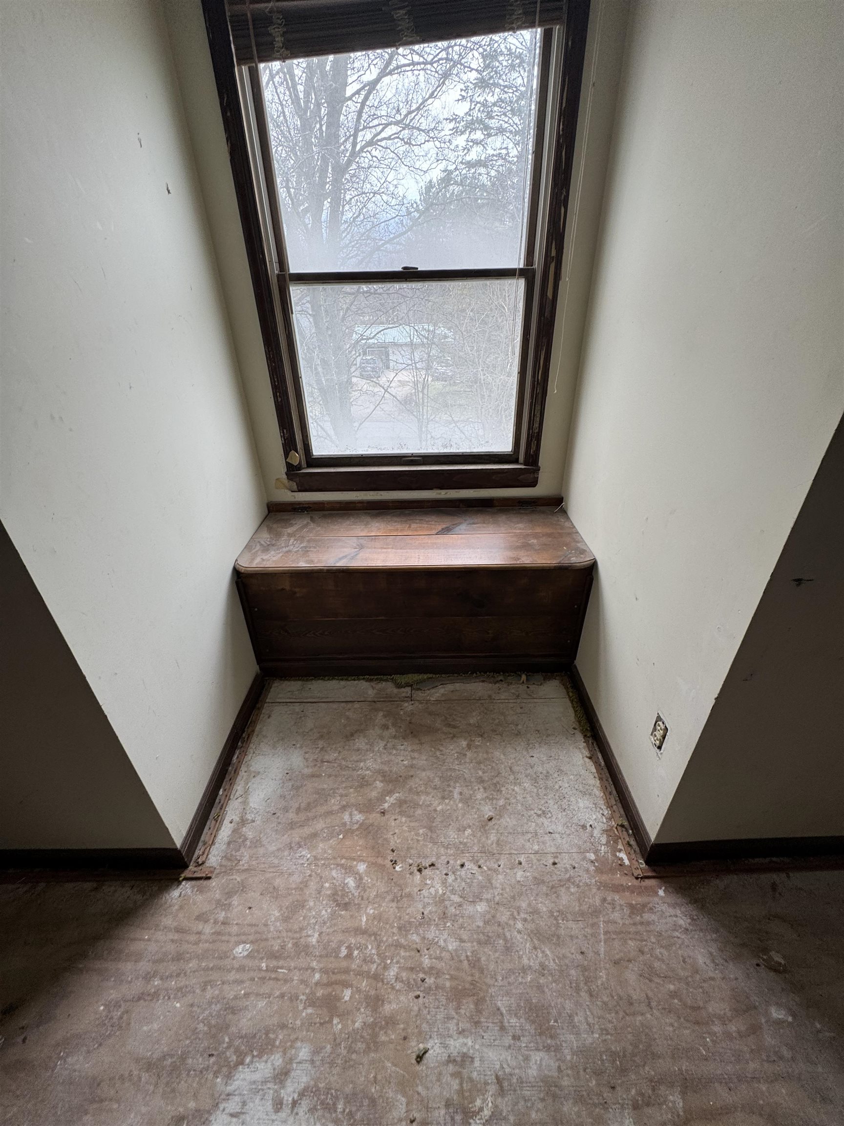 3944 Lone Road