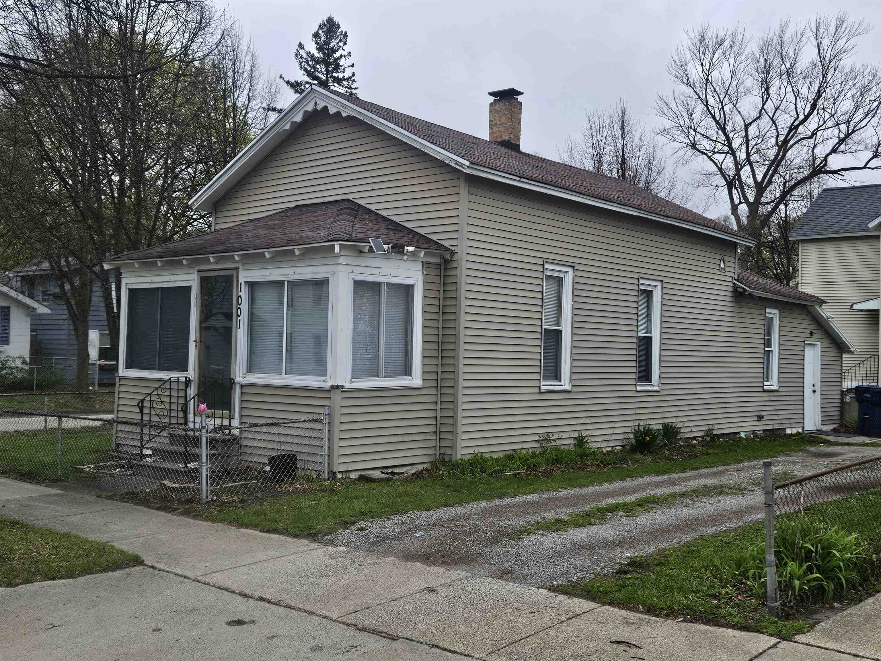 1001 E N Union Street