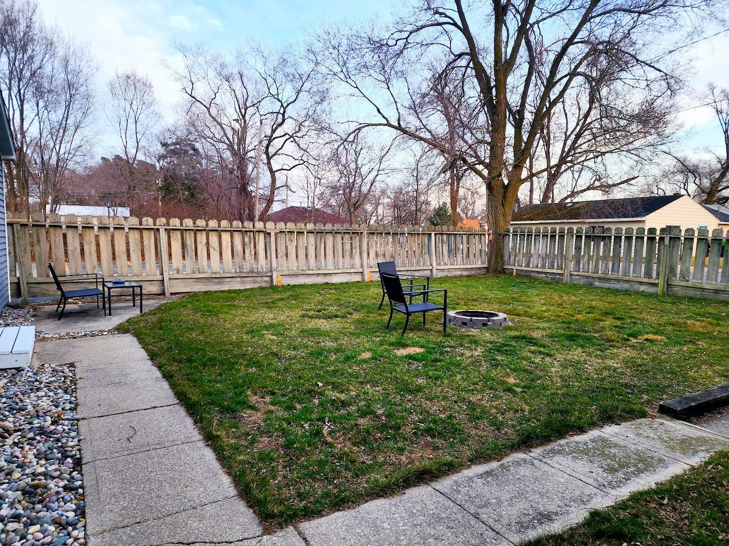 112 E Park Street