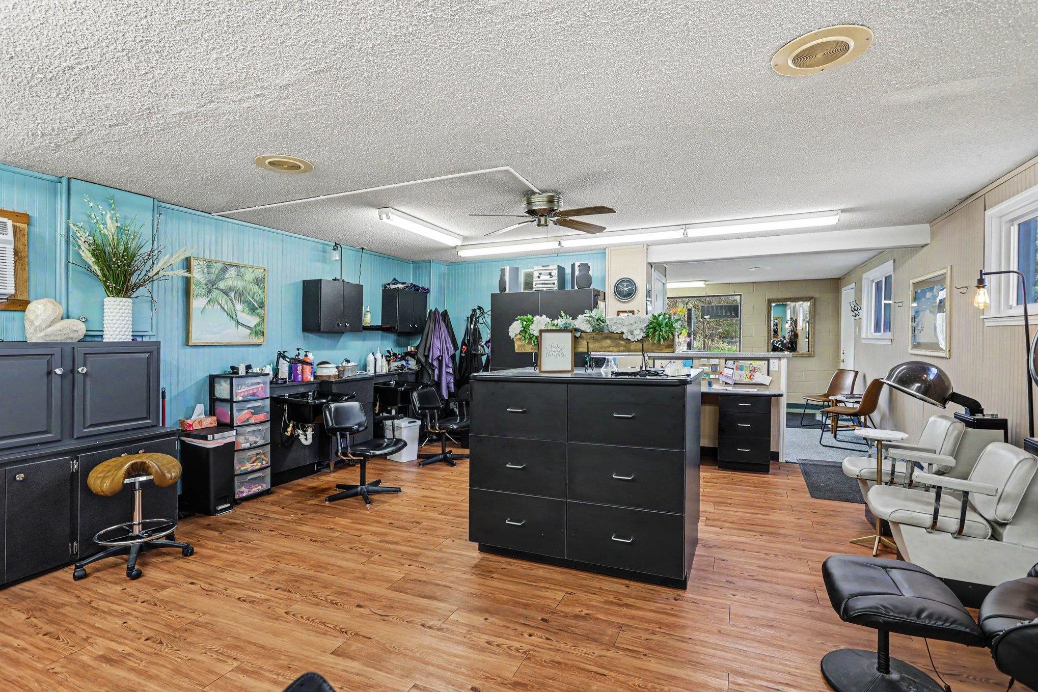 1383 W Hampton Road