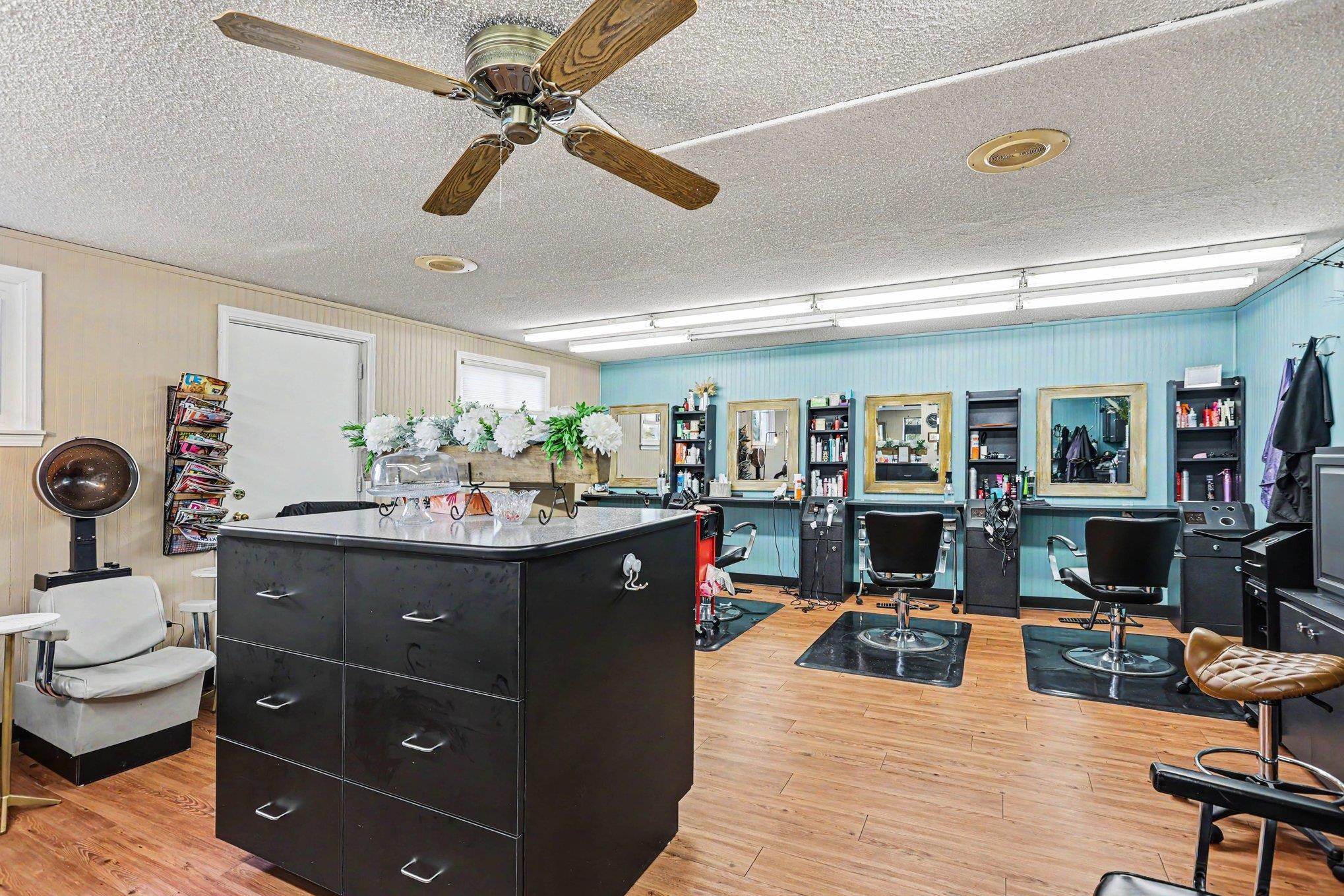1383 W Hampton Road