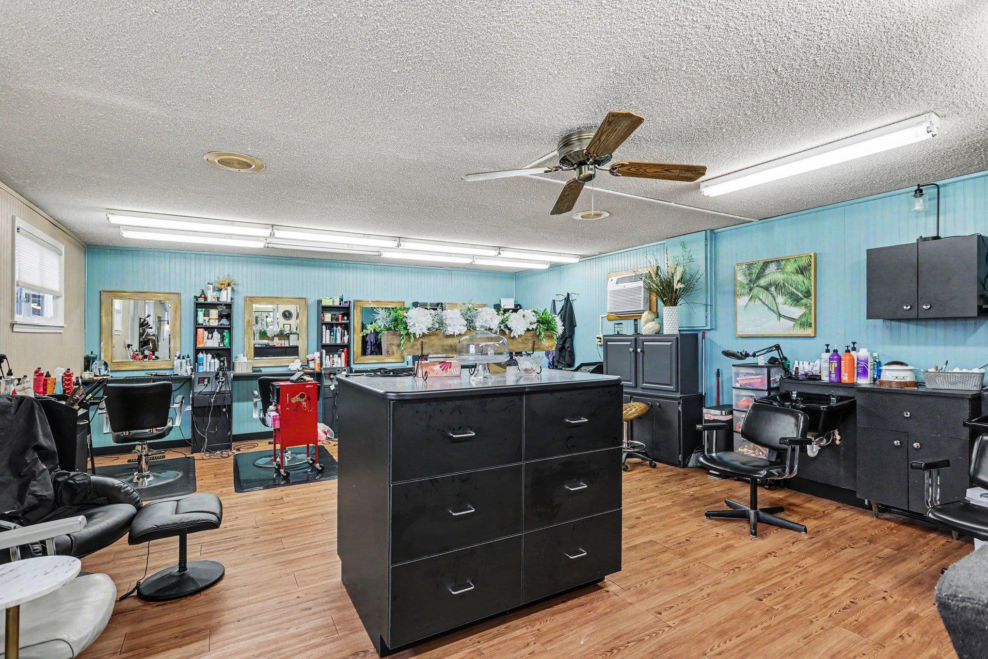 1383 W Hampton Road