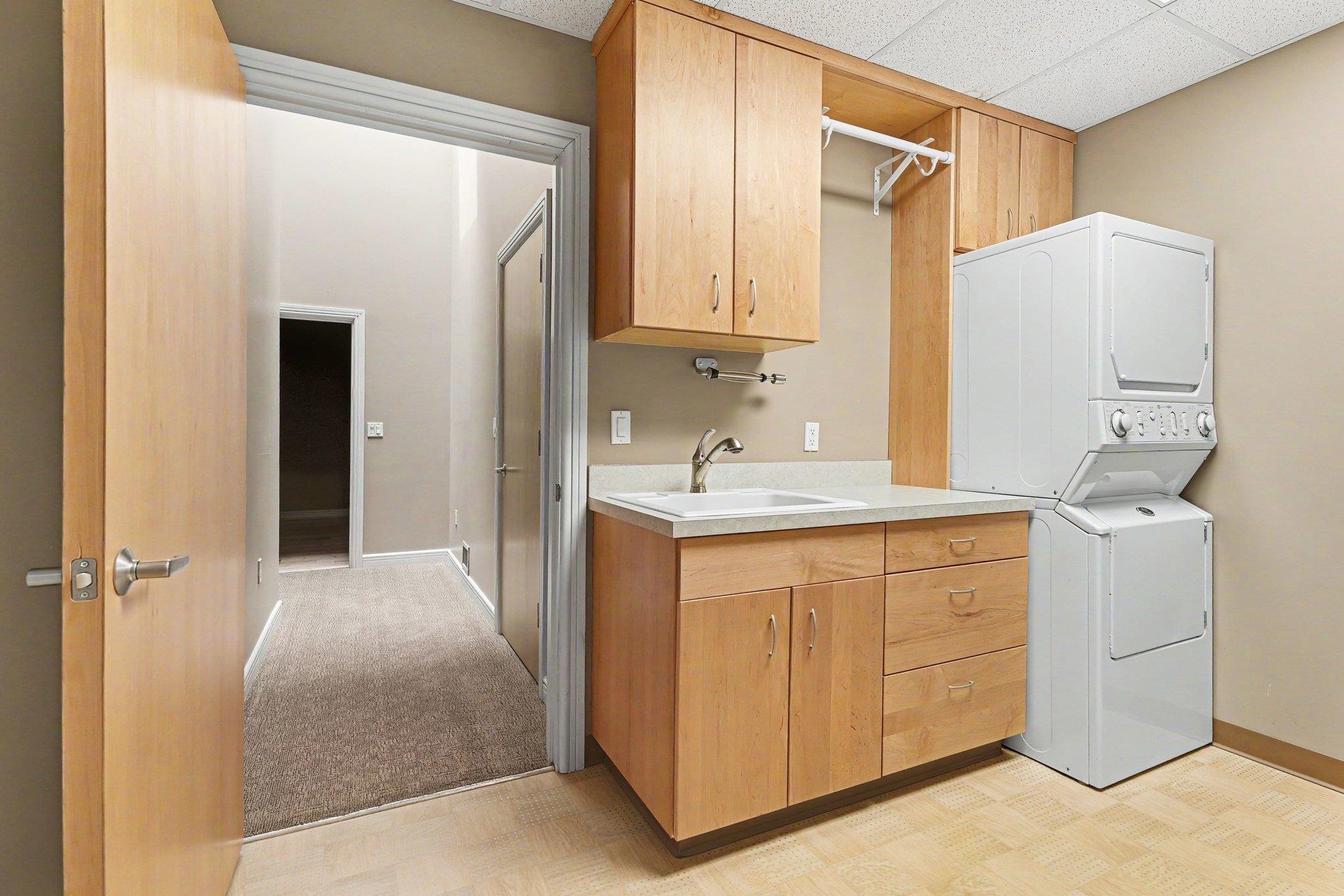 1111 N Water Street Unit: 111
