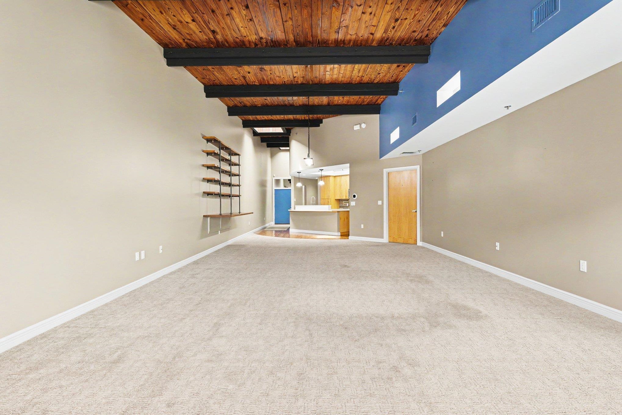 1111 N Water Street Unit: 111