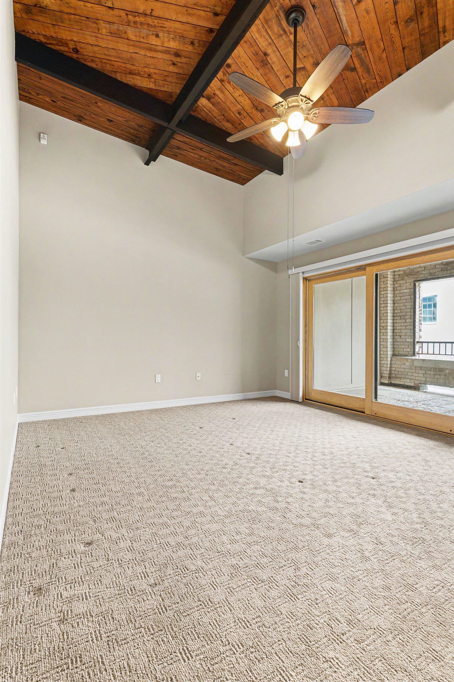 1111 N Water Street Unit: 111