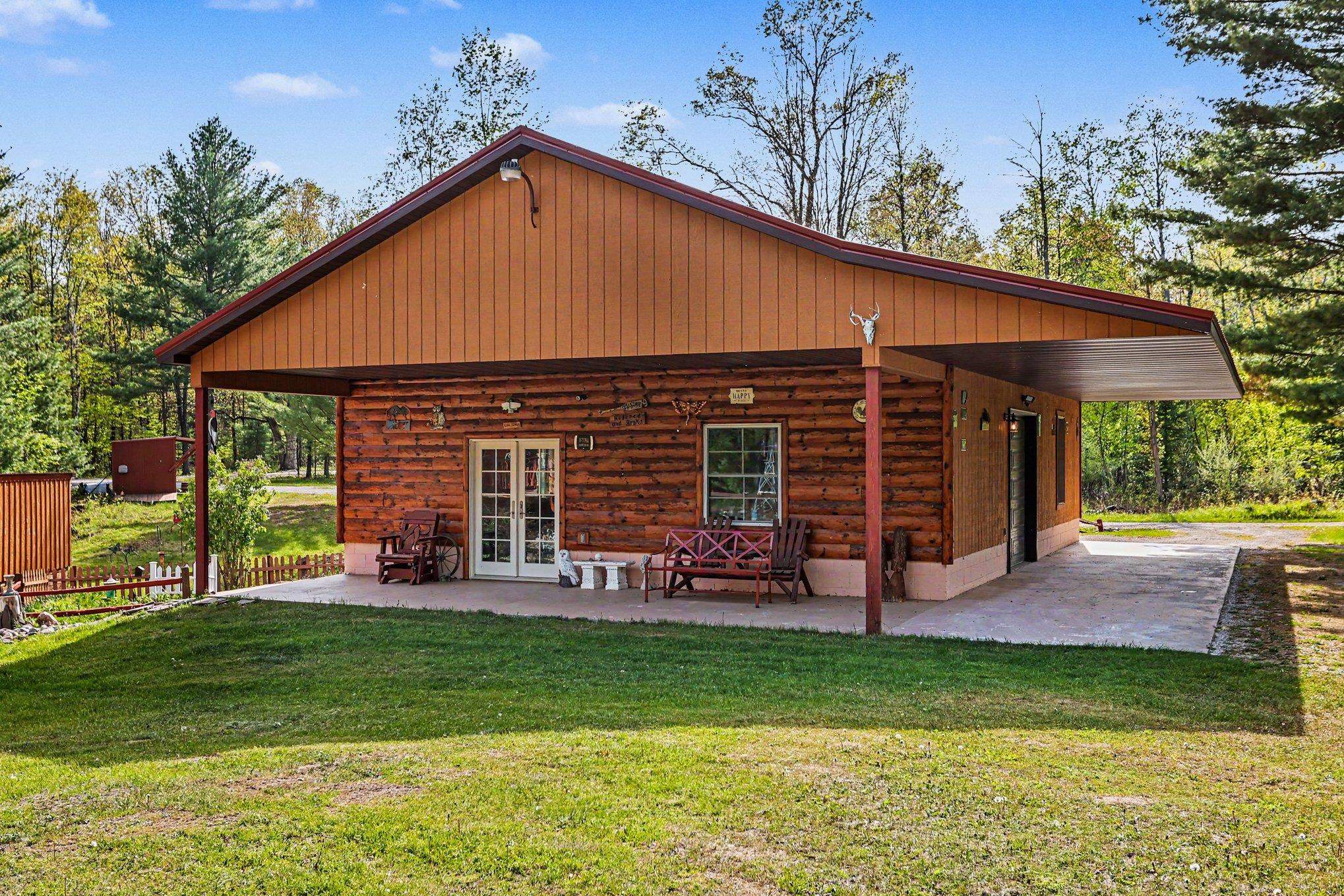 1900 N Forest Lake Drive