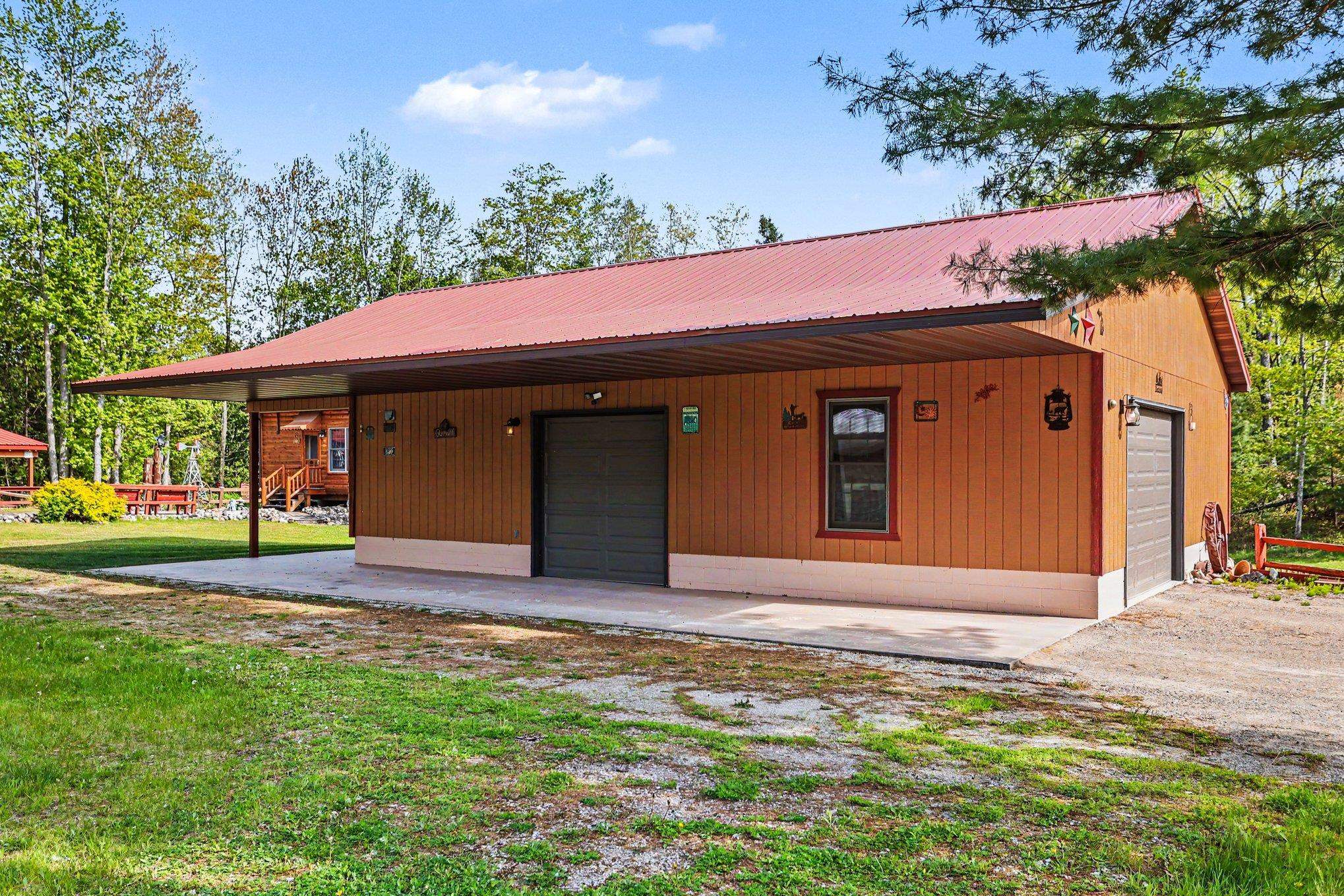 1900 N Forest Lake Drive