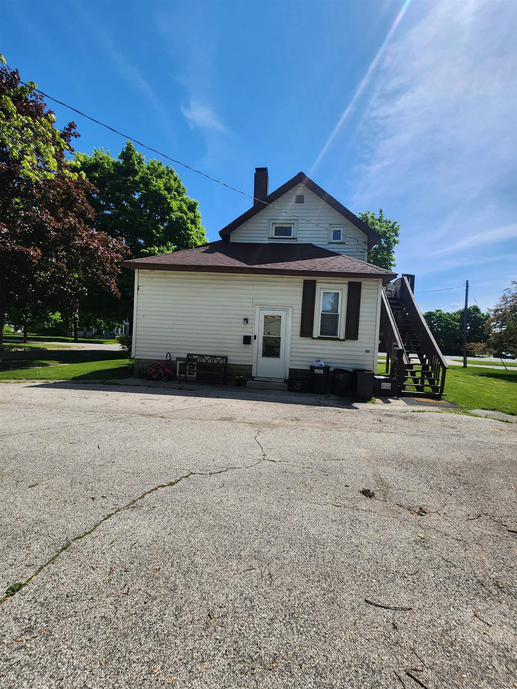 1006 Main Street