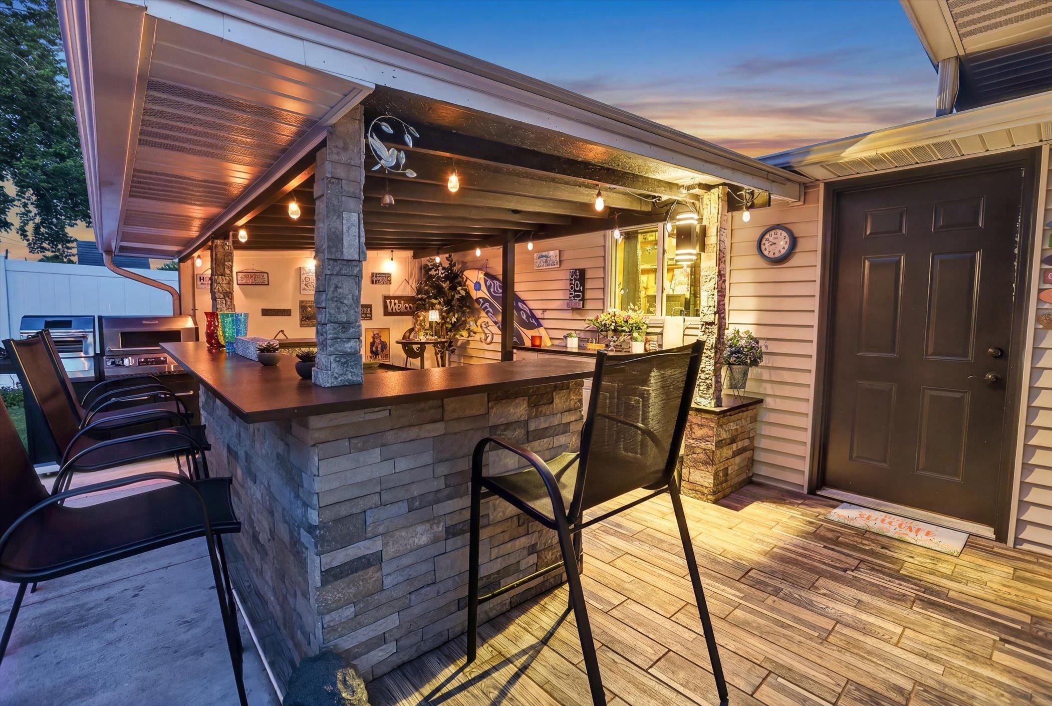 2224 Sunset Lane
