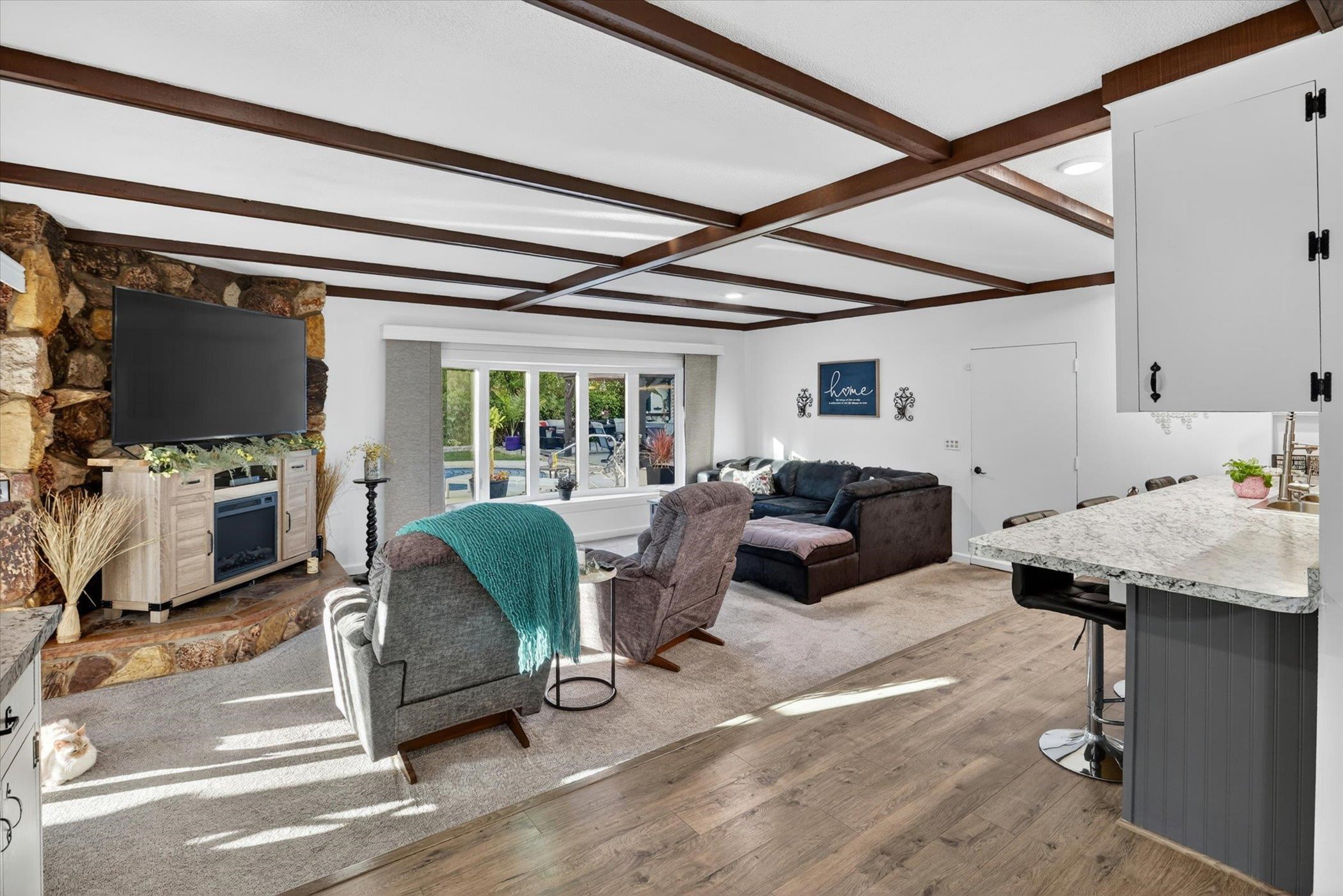 2224 Sunset Lane