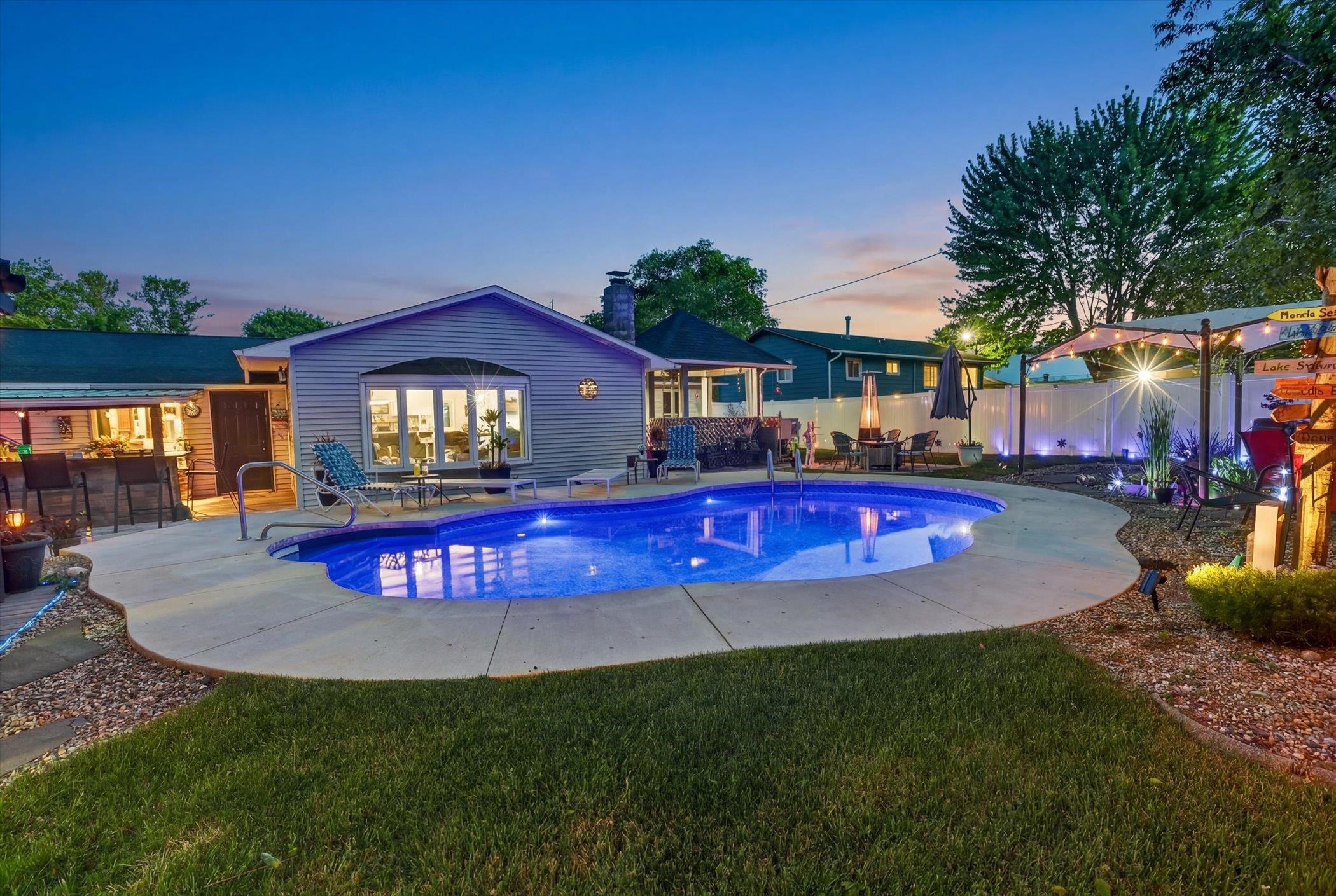 2224 Sunset Lane