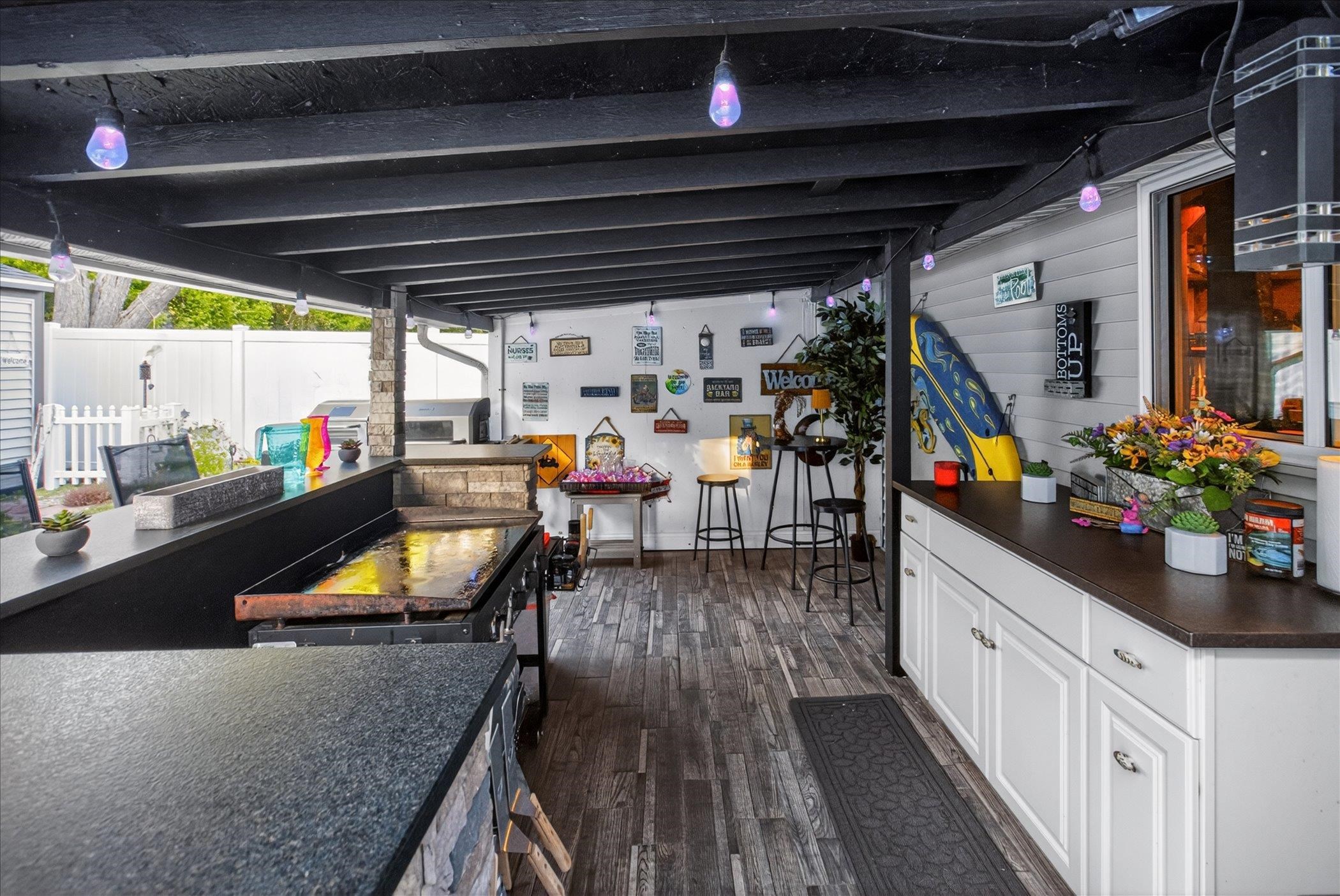 2224 Sunset Lane