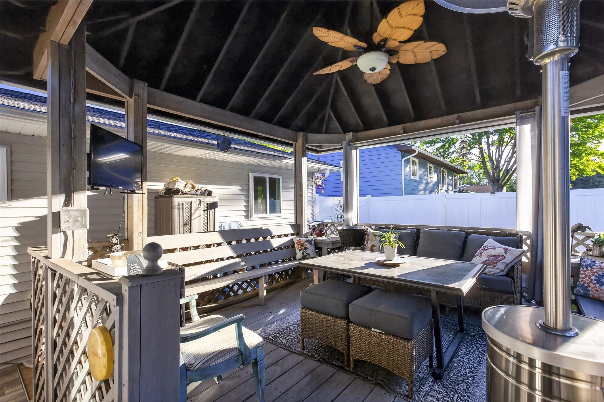 2224 Sunset Lane