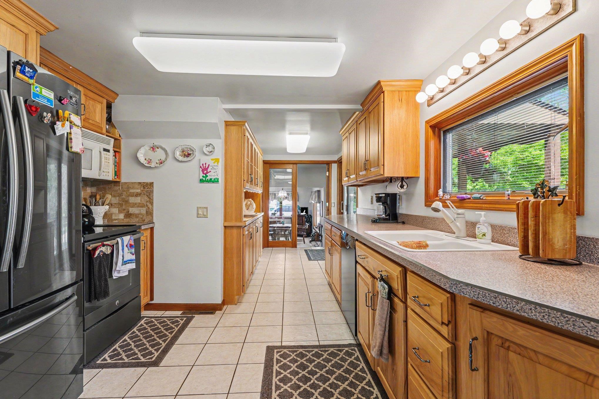 3254 Hidden Road