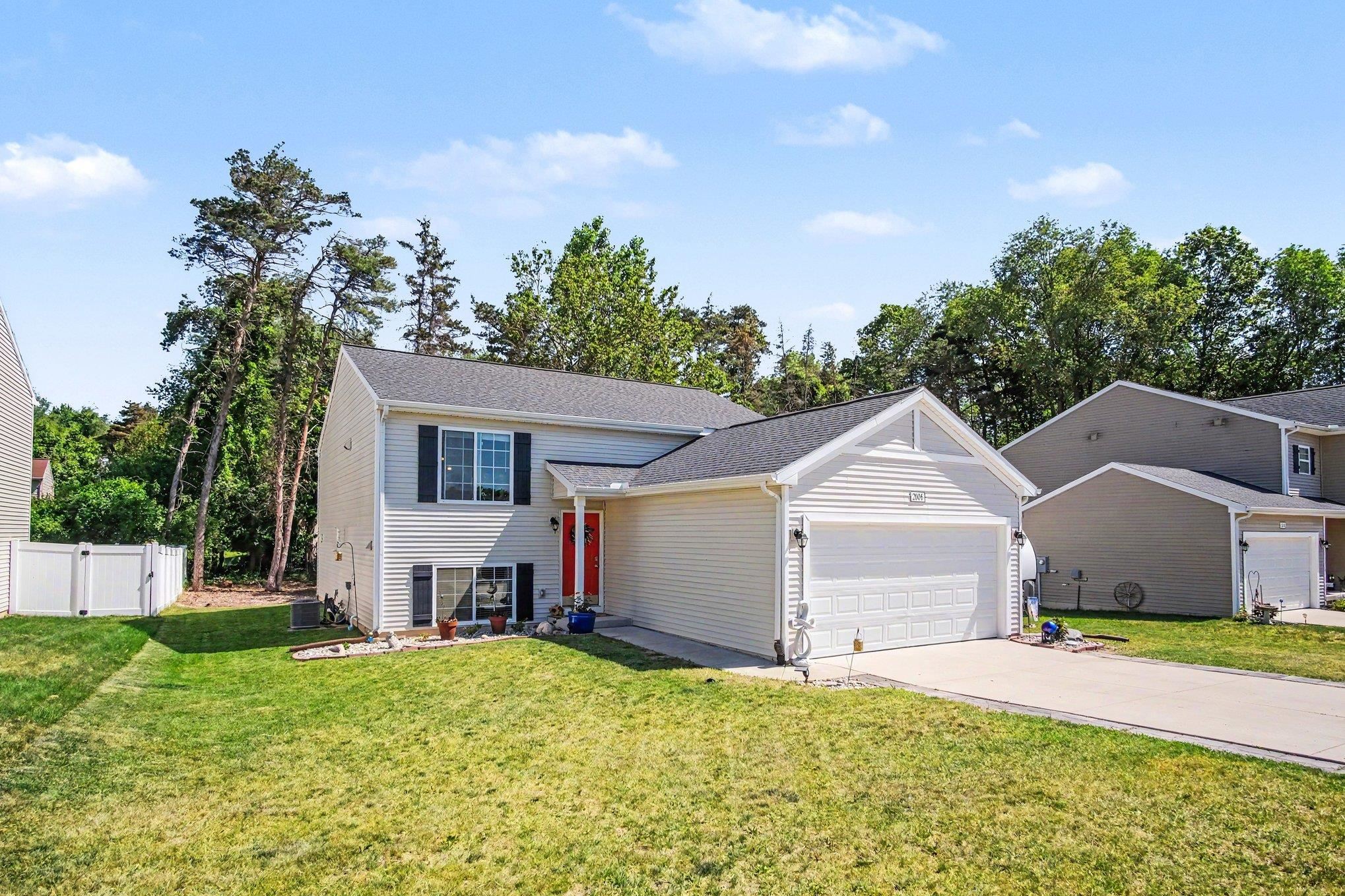 2006 Hillside Drive