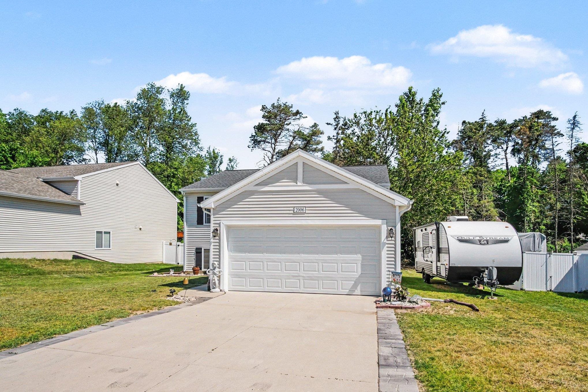 2006 Hillside Drive