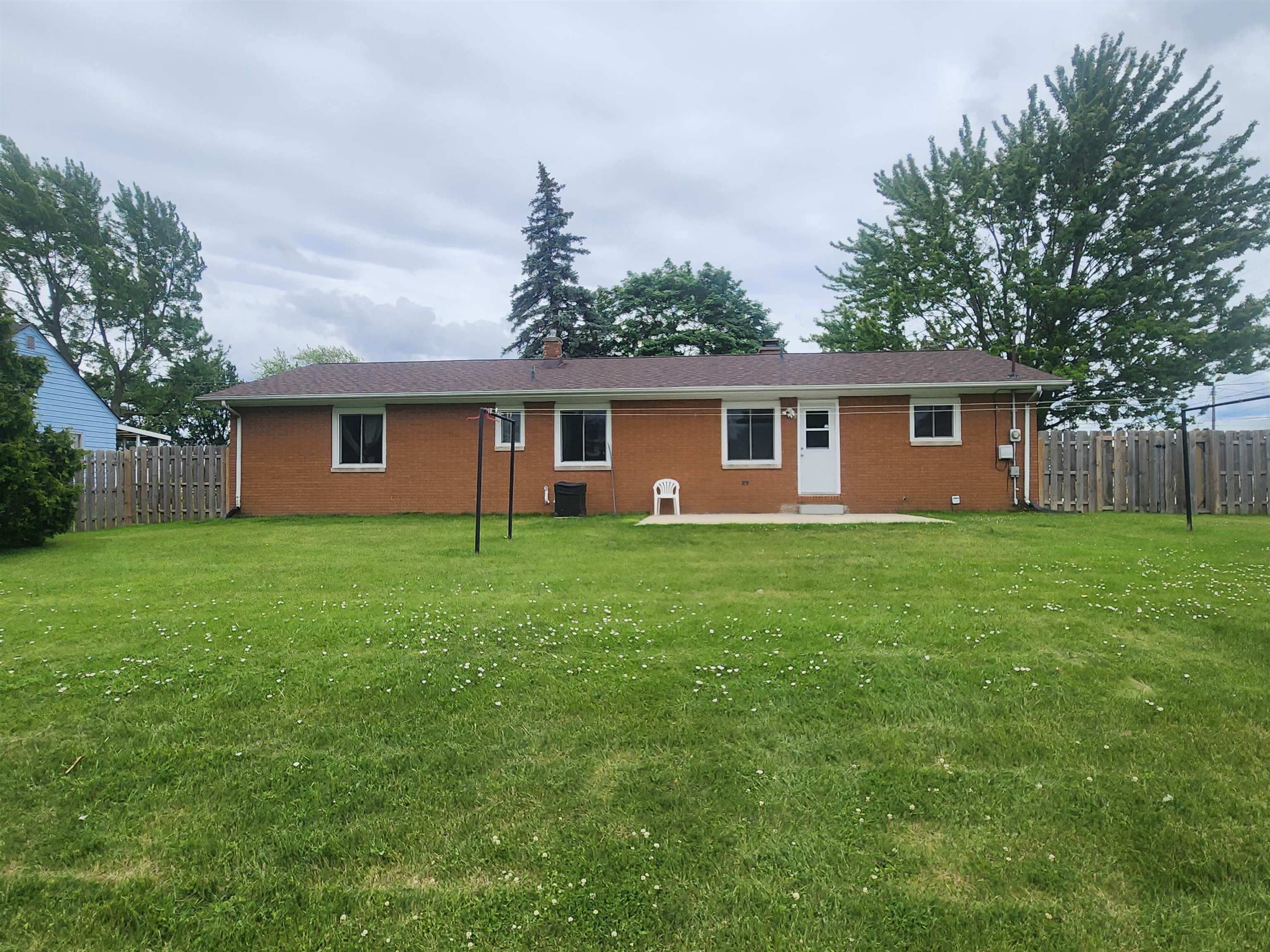 1974 W Youngs Ditch Road
